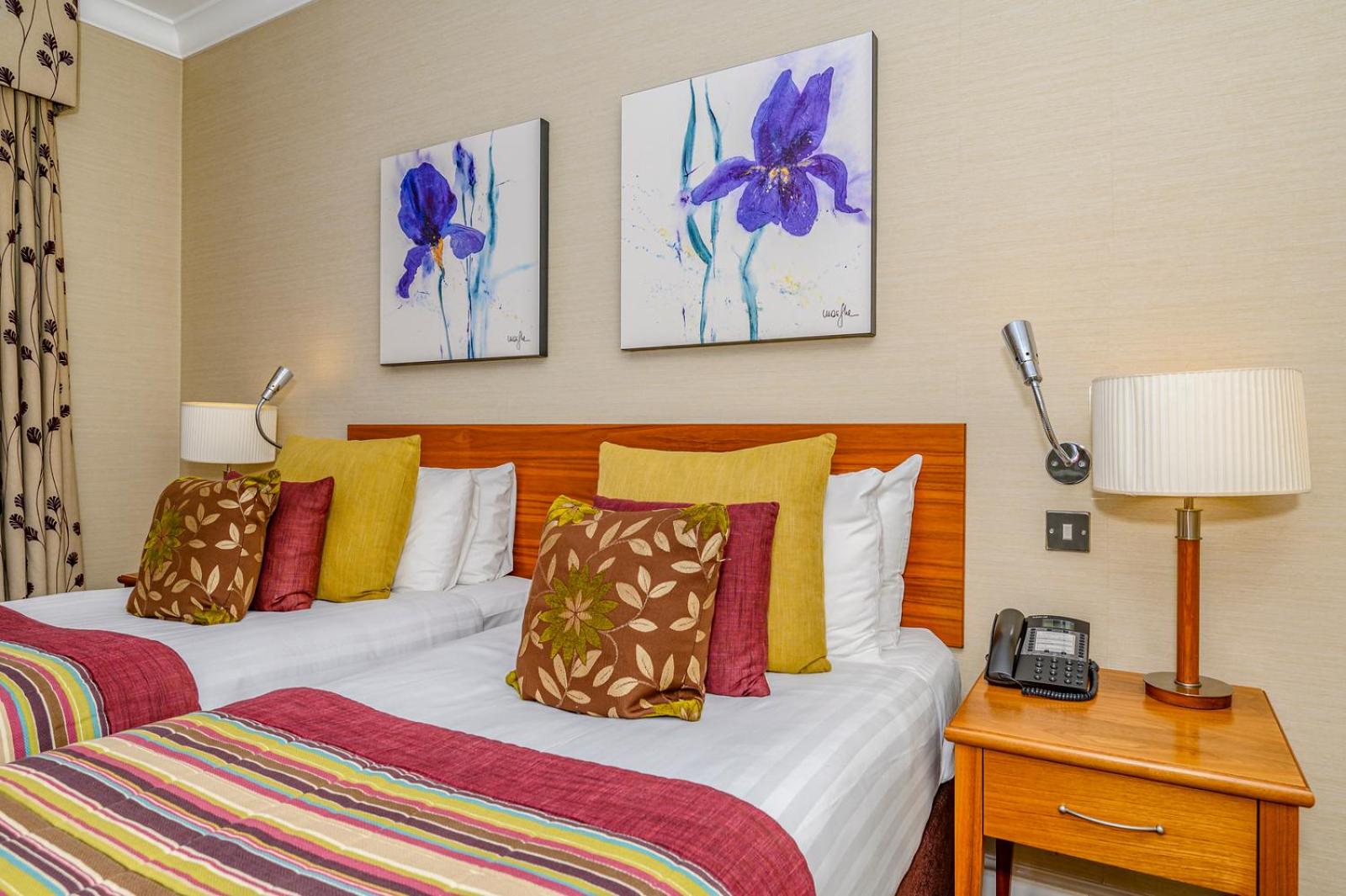 Executive King Room - Non-Smoking - Photo 5