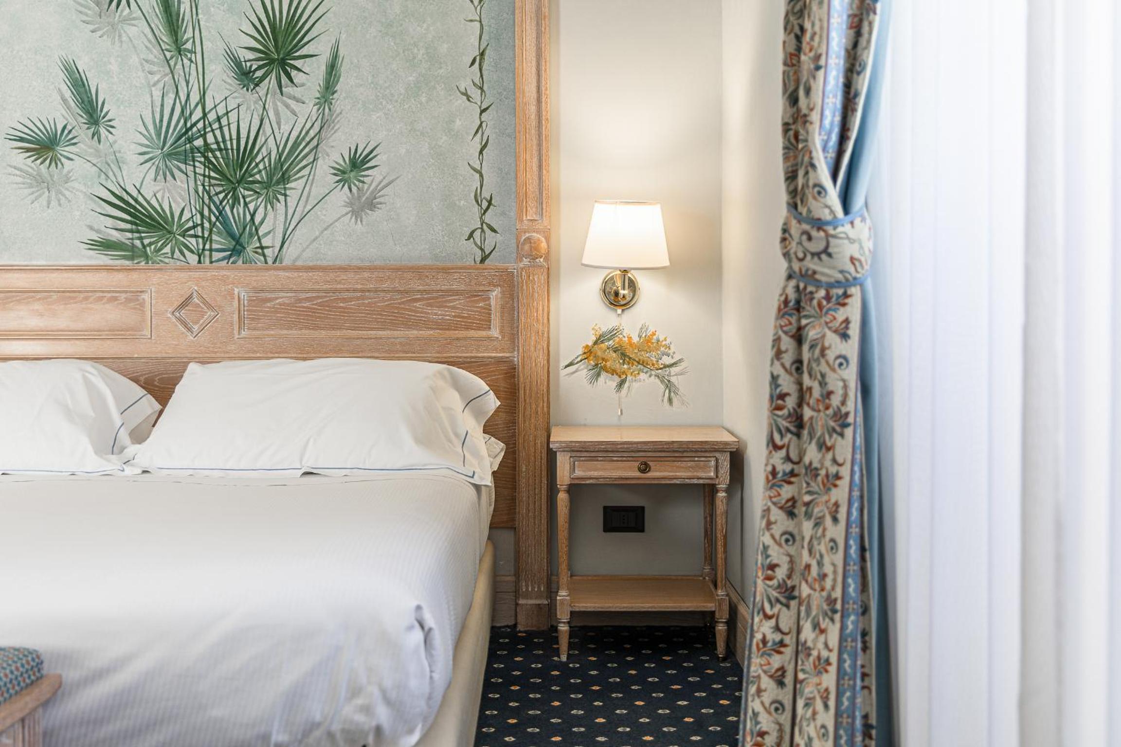 Junior Suite with Sea View - Photo 5