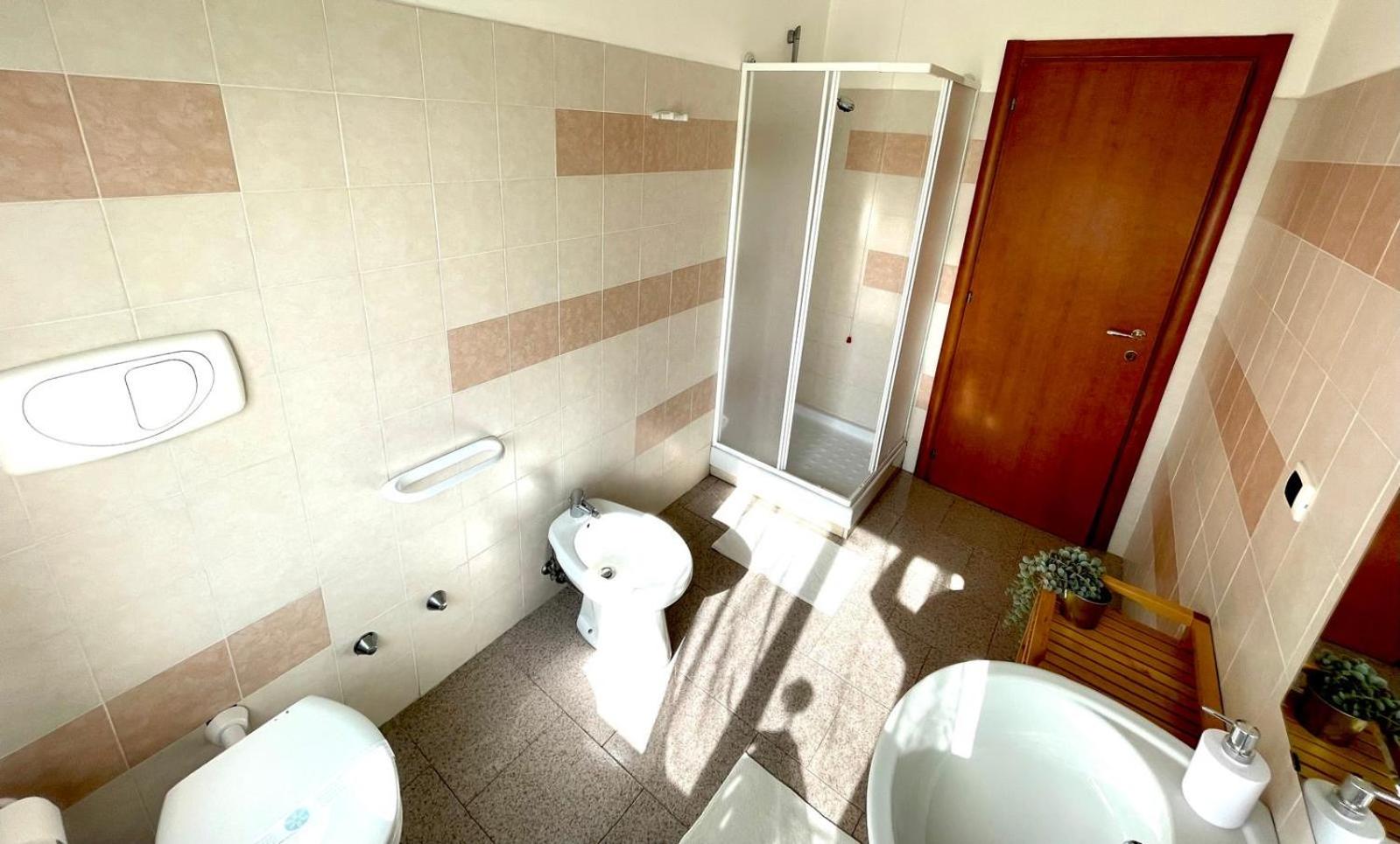 Double Room with Private External Bathroom photo 3