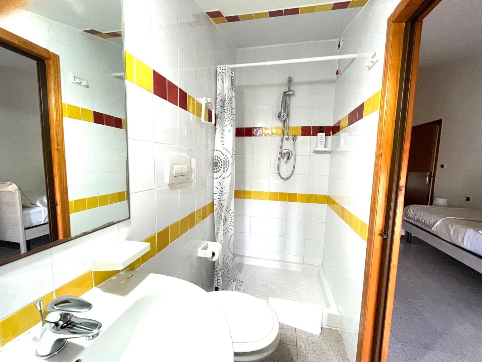 Large Single Room photo 2
