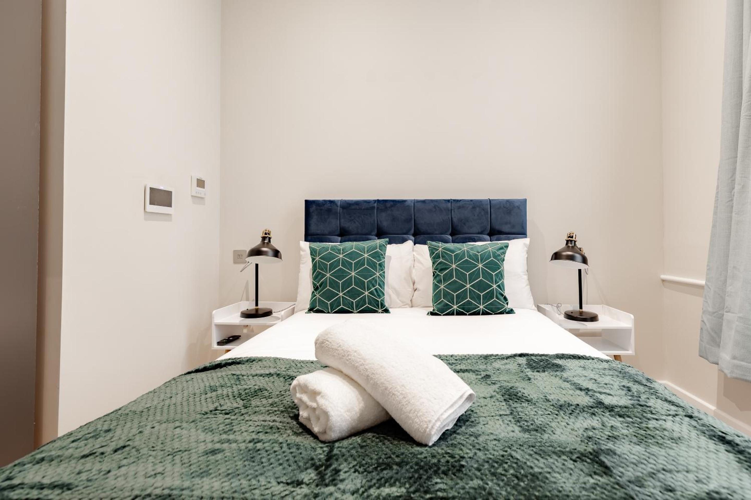 Deluxe Double Room with Shower photo 2