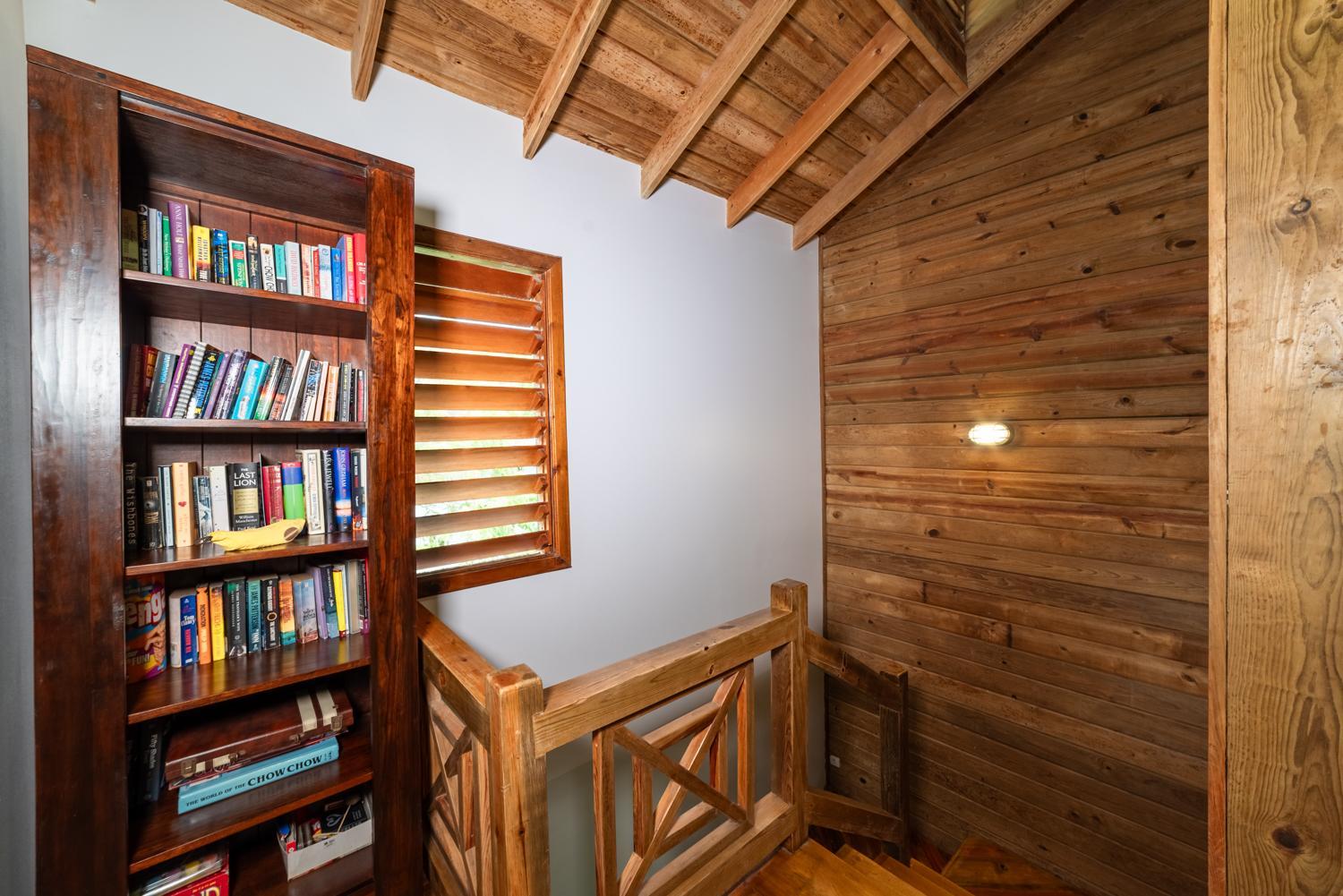 Two-Bedroom House photo 2