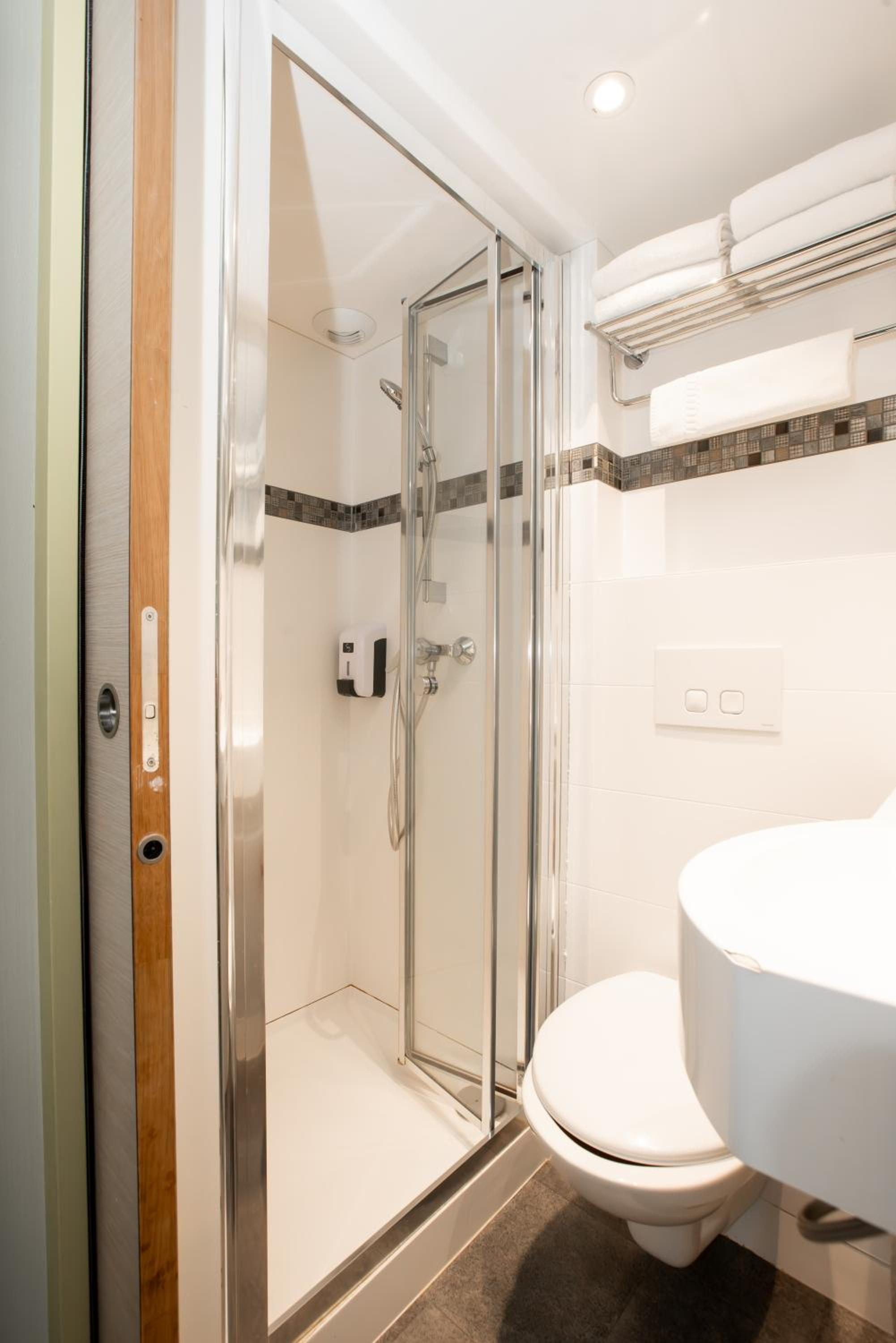 Single Room photo 3