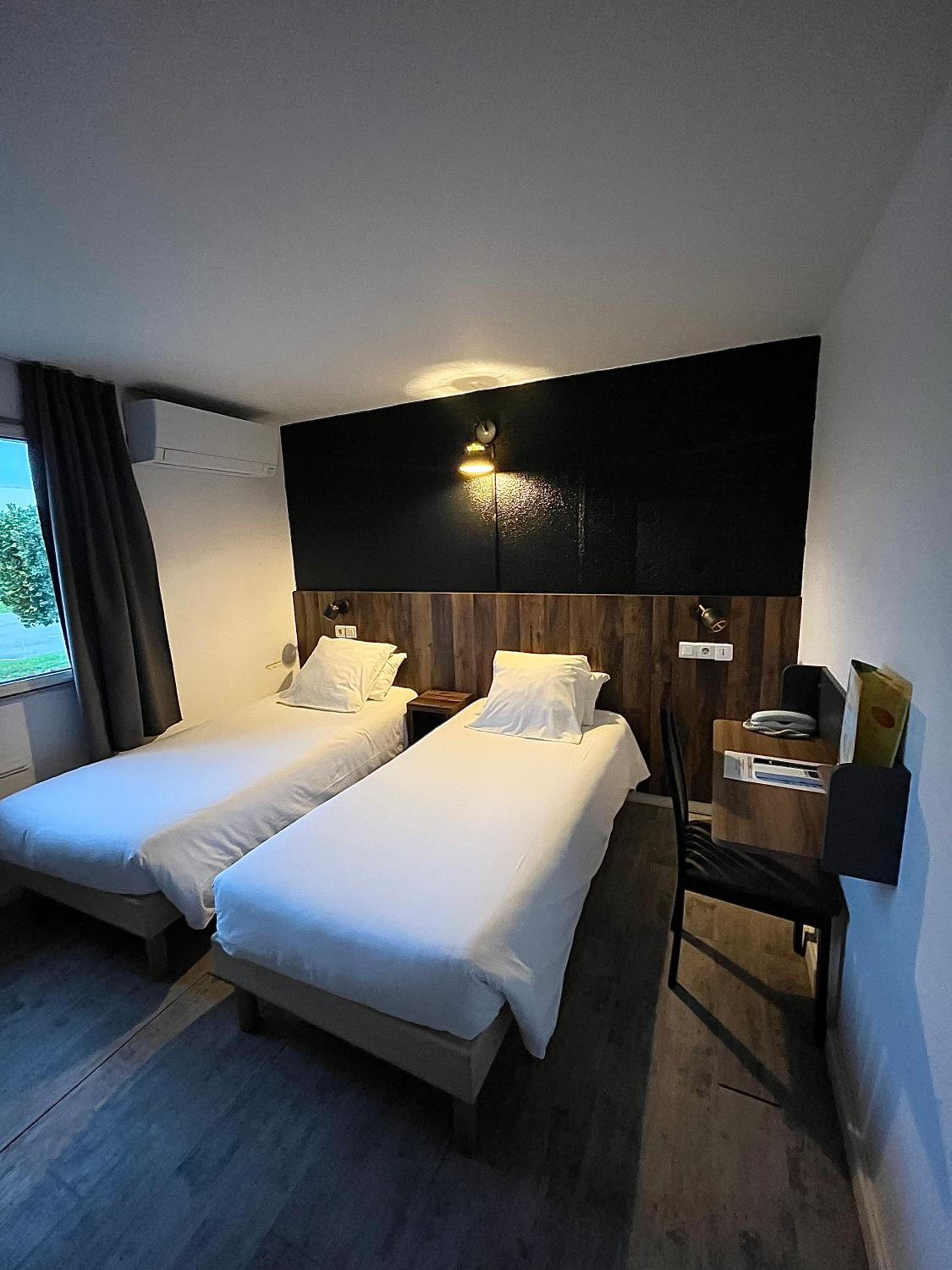 Twin Room photo 2
