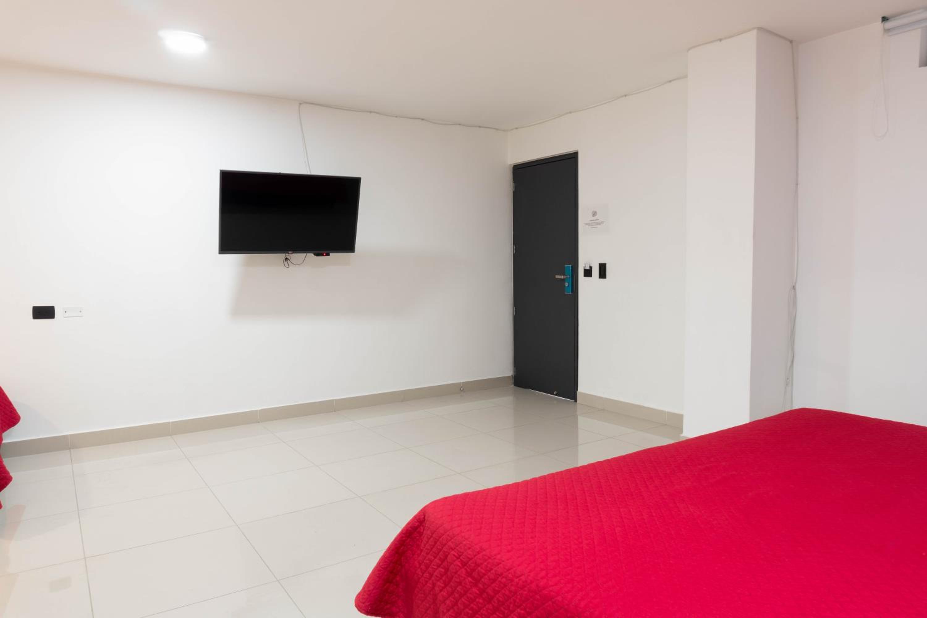 Standard Double Room — the supplier's photographs — photo 2