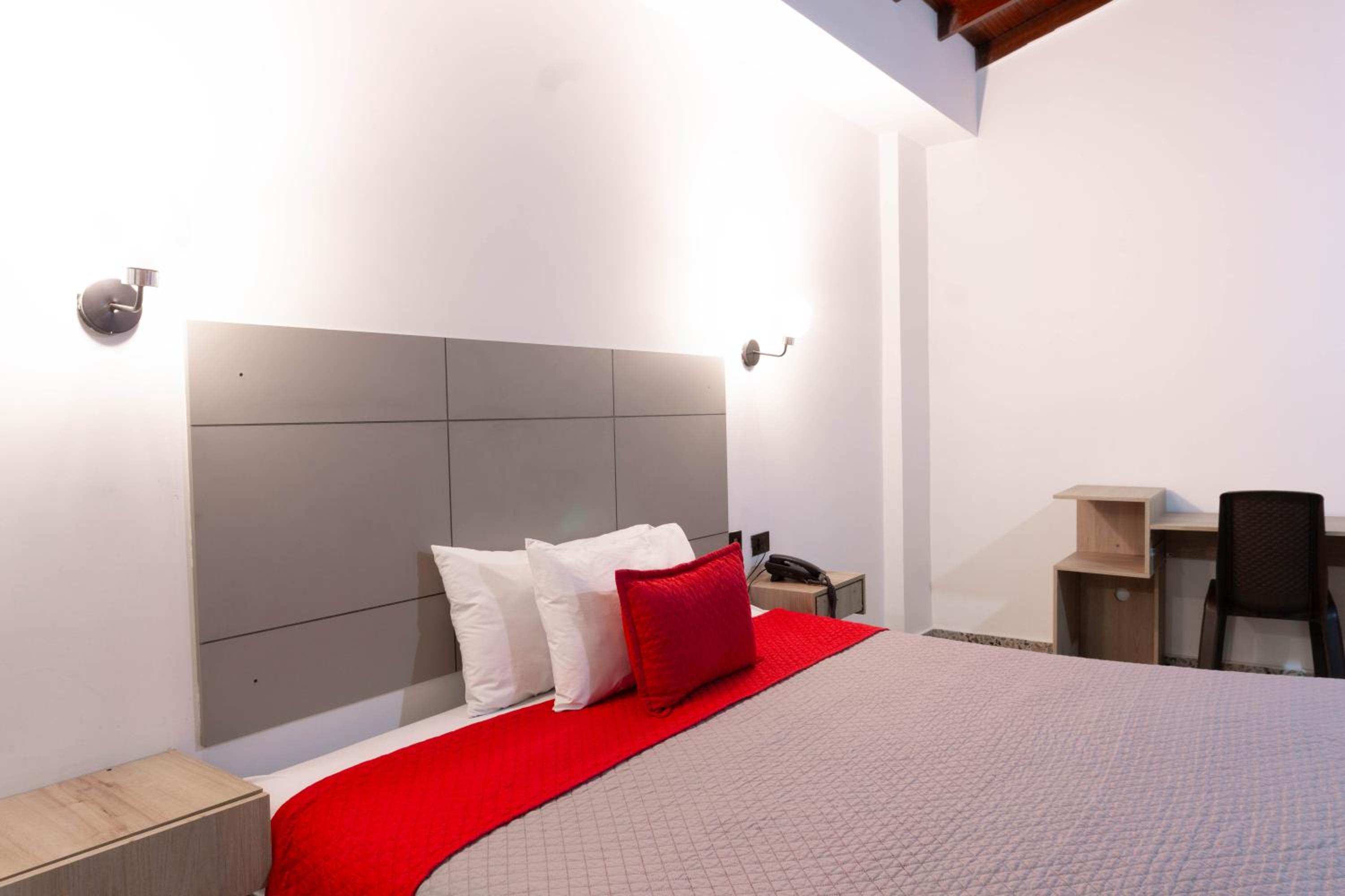 Standard Double Room — the supplier's photographs — photo 6