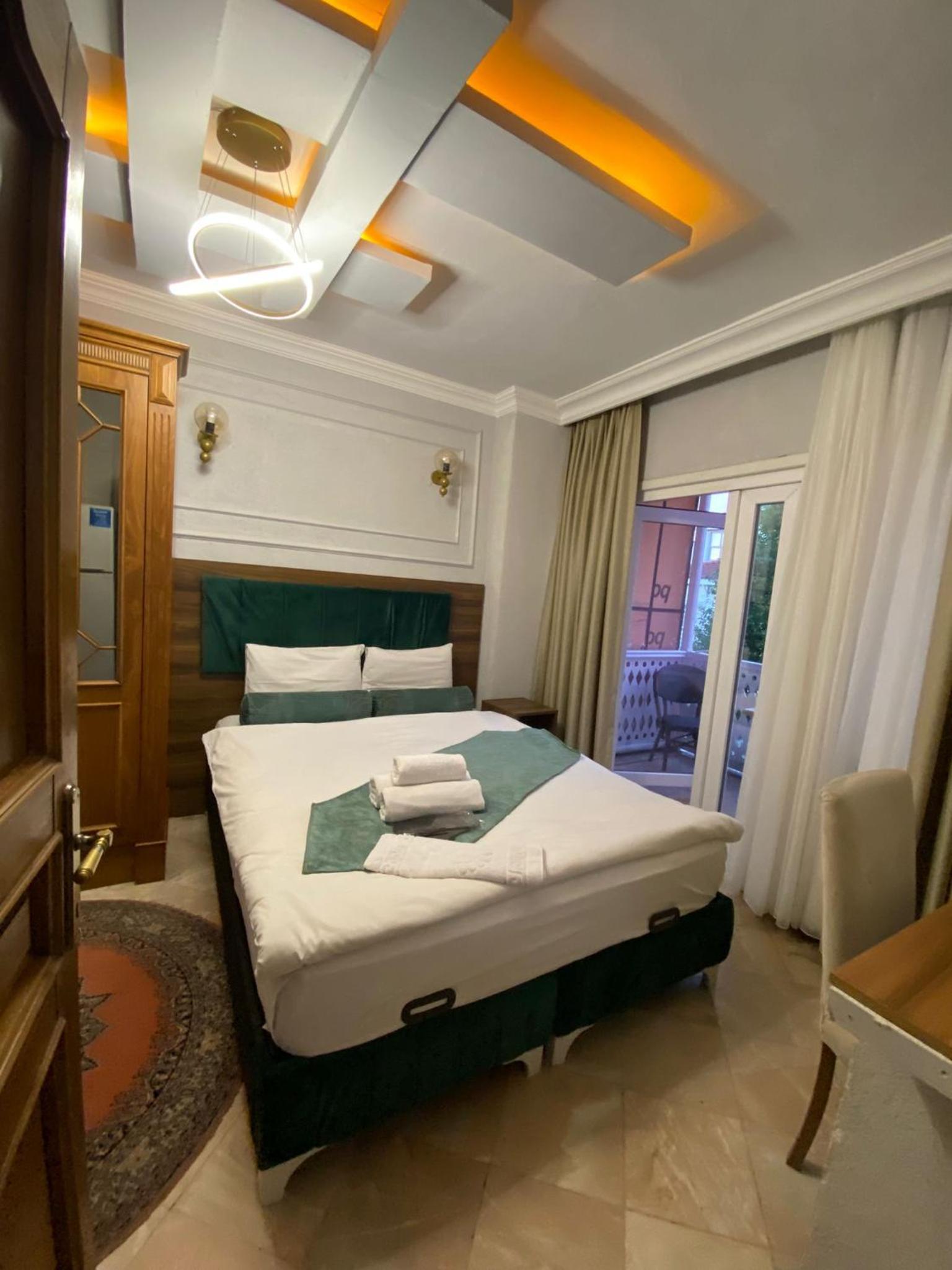 Double or Twin Room photo 1