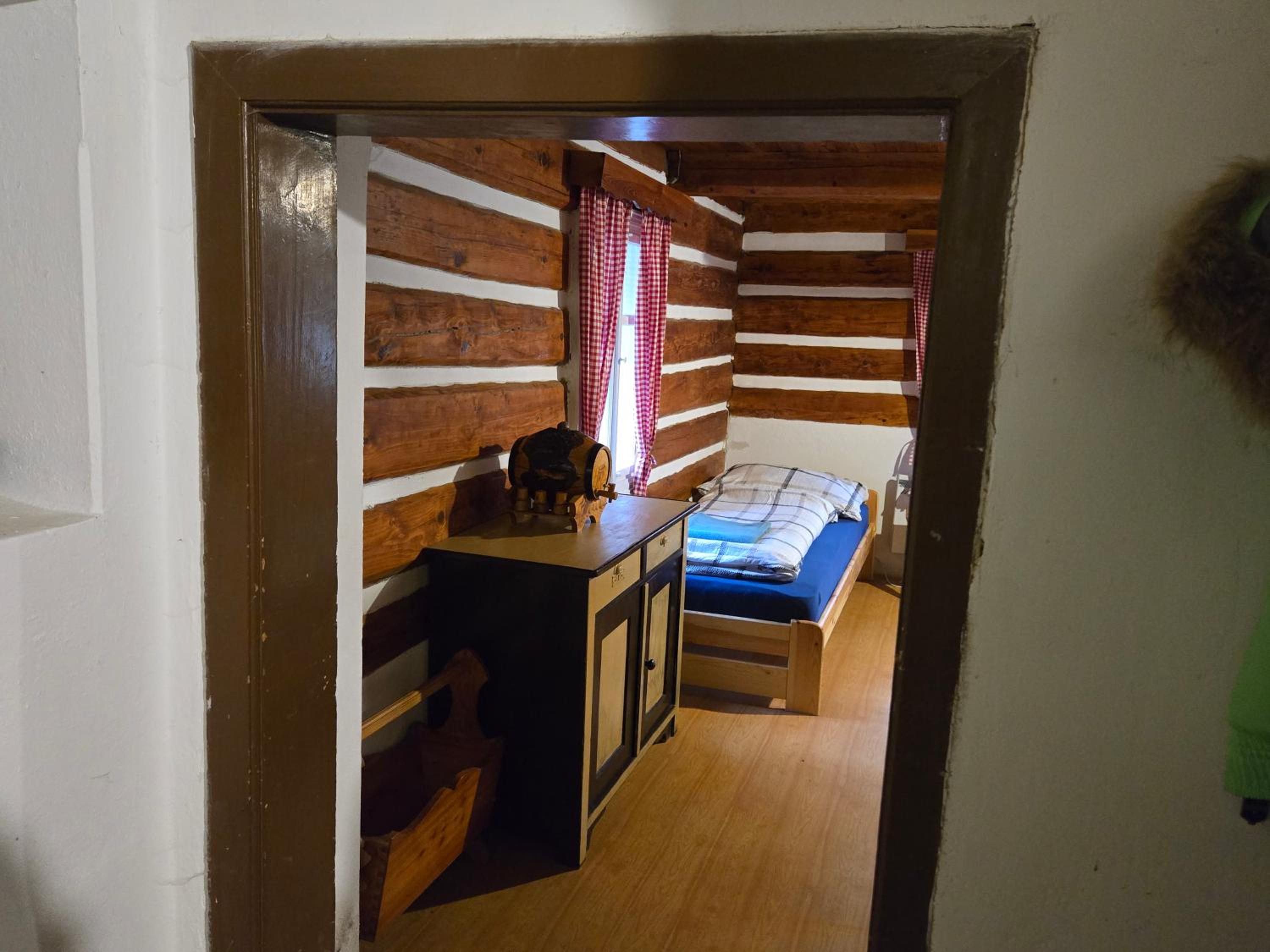 Three-Bedroom House photo 2