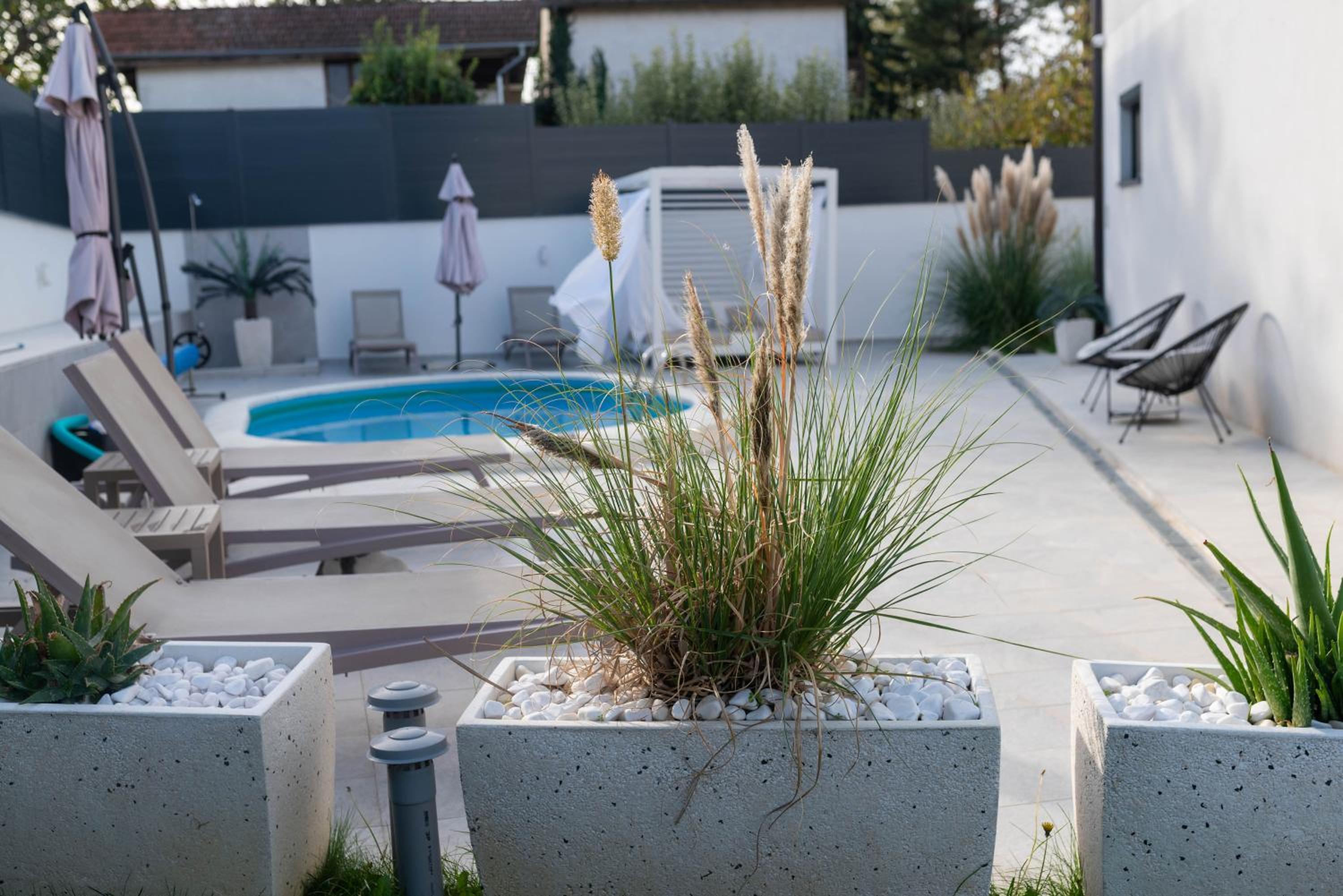 Villa with Private Pool photo 3
