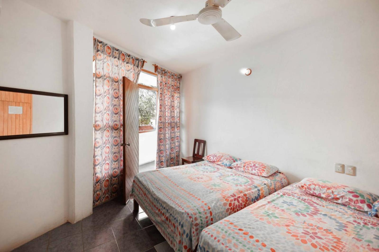 Twin Room with Pool View - Photo 38