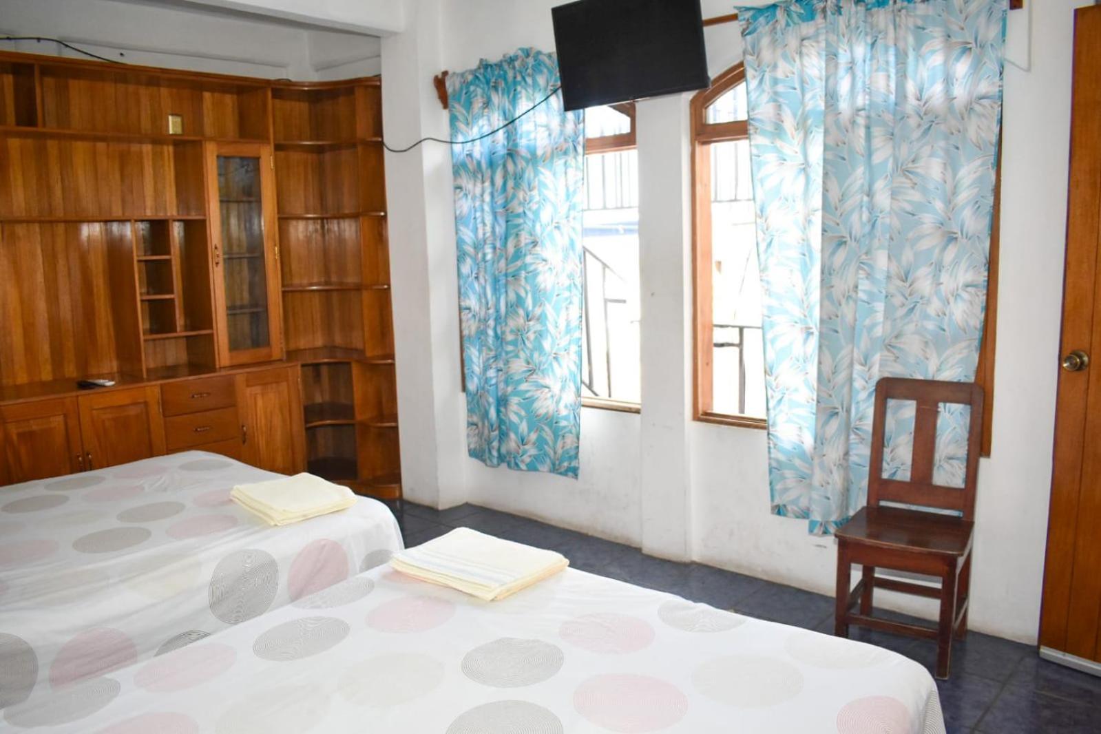 Twin Room with Pool View - Photo 21