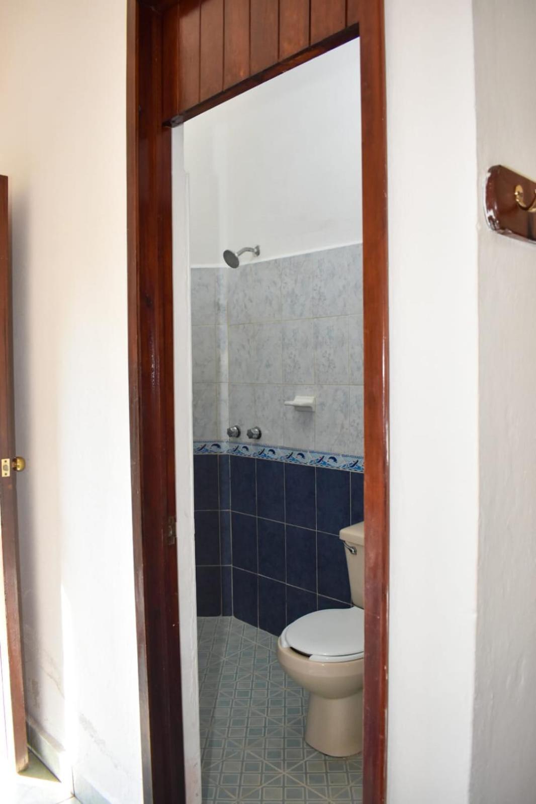 Twin Room with Pool View - Photo 9