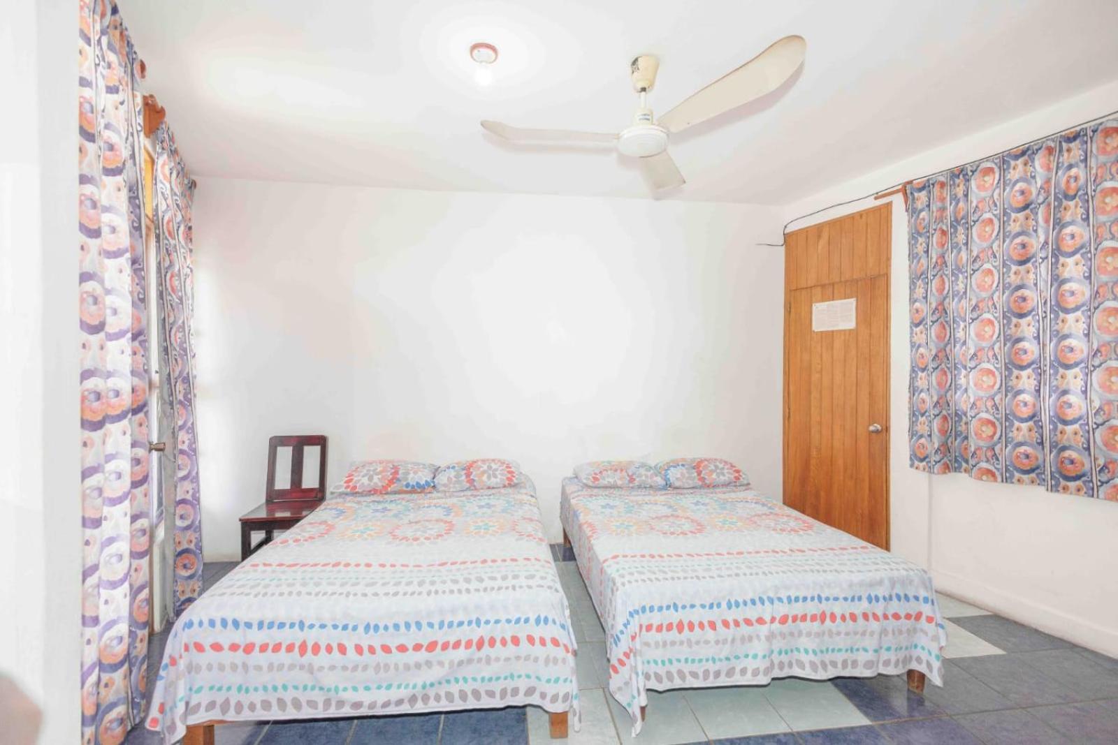 Twin Room with Pool View - Photo 3