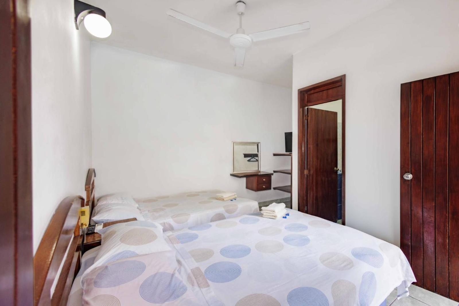 Twin Room with Pool View - Photo 81