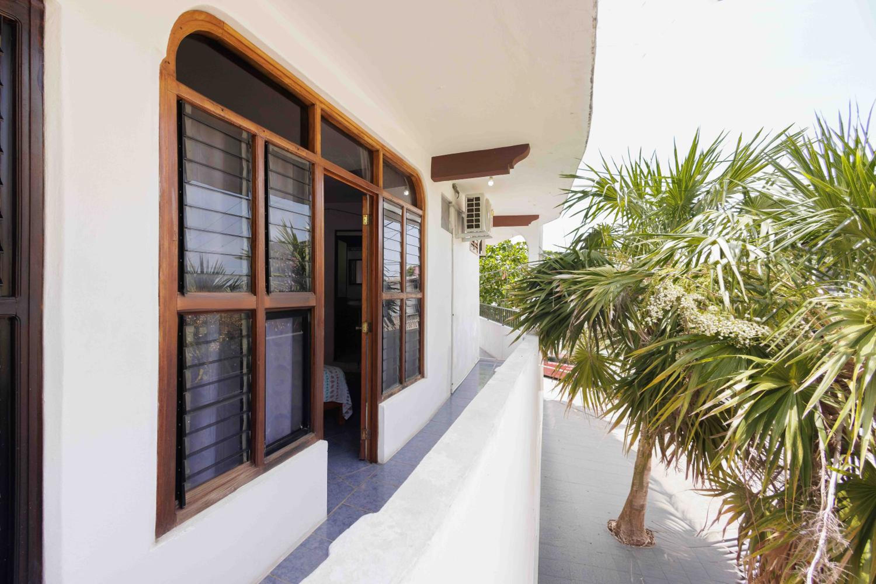 Twin Room with Pool View - Photo 80