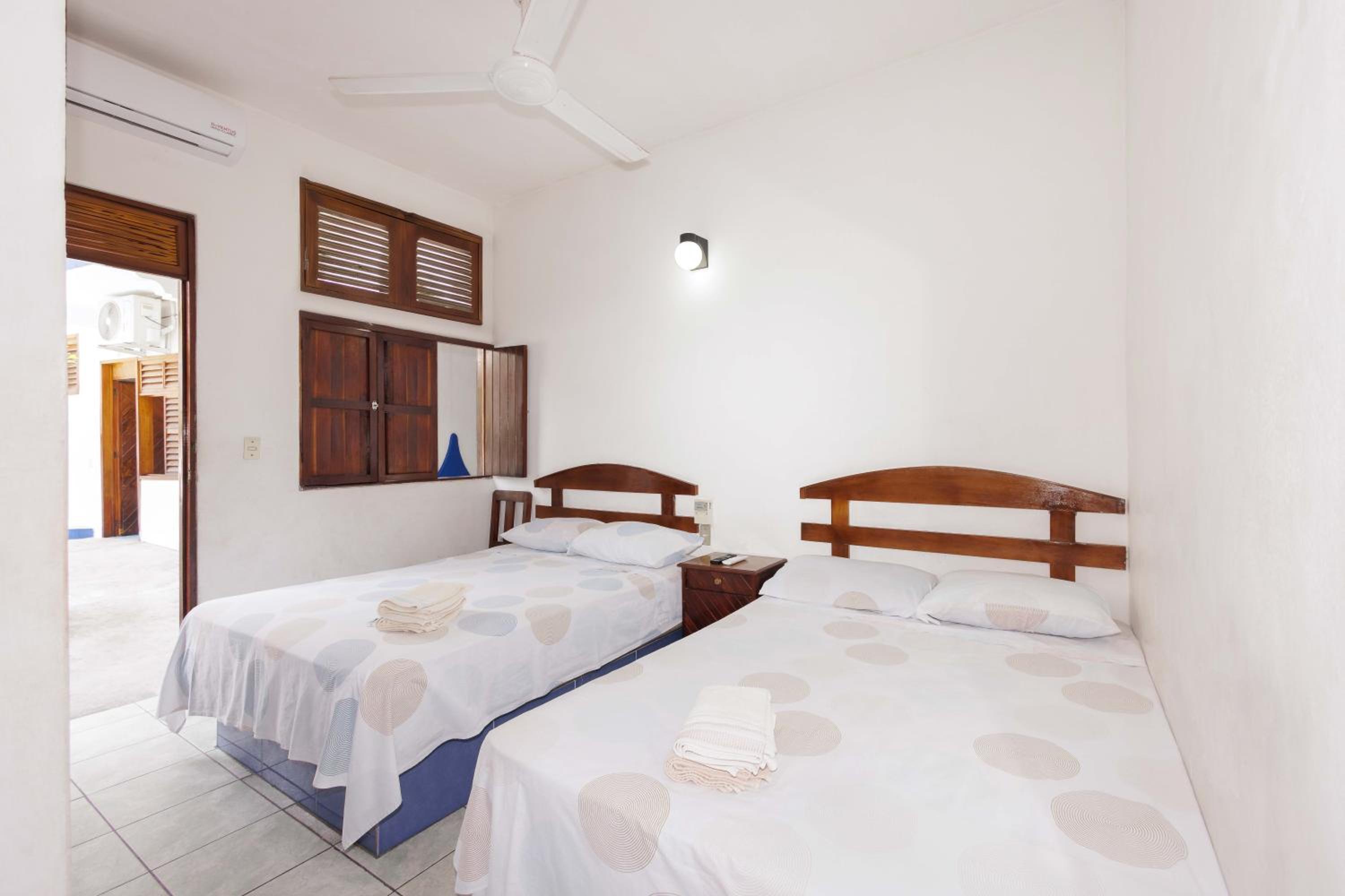 Twin Room with Pool View - Photo 65