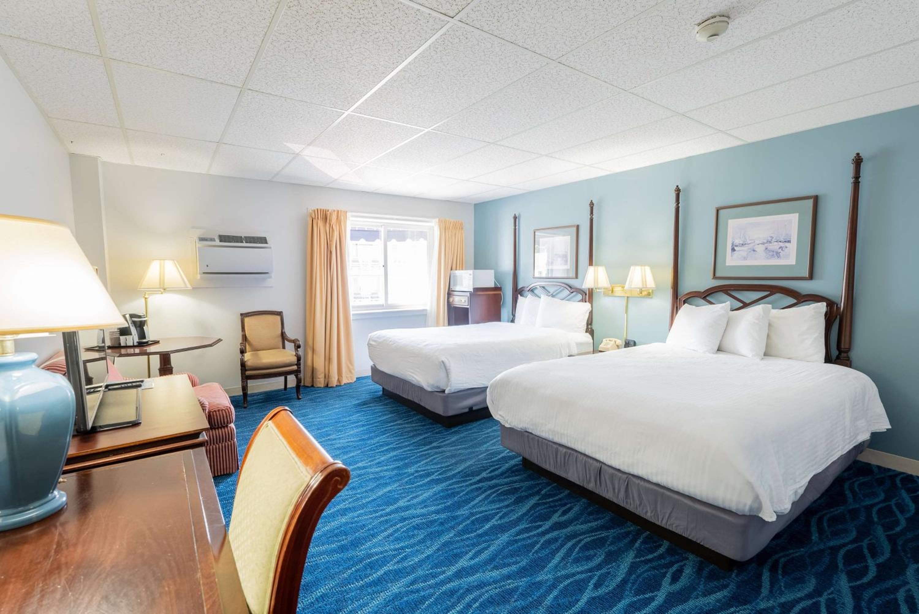 Two Queen Economy Room
