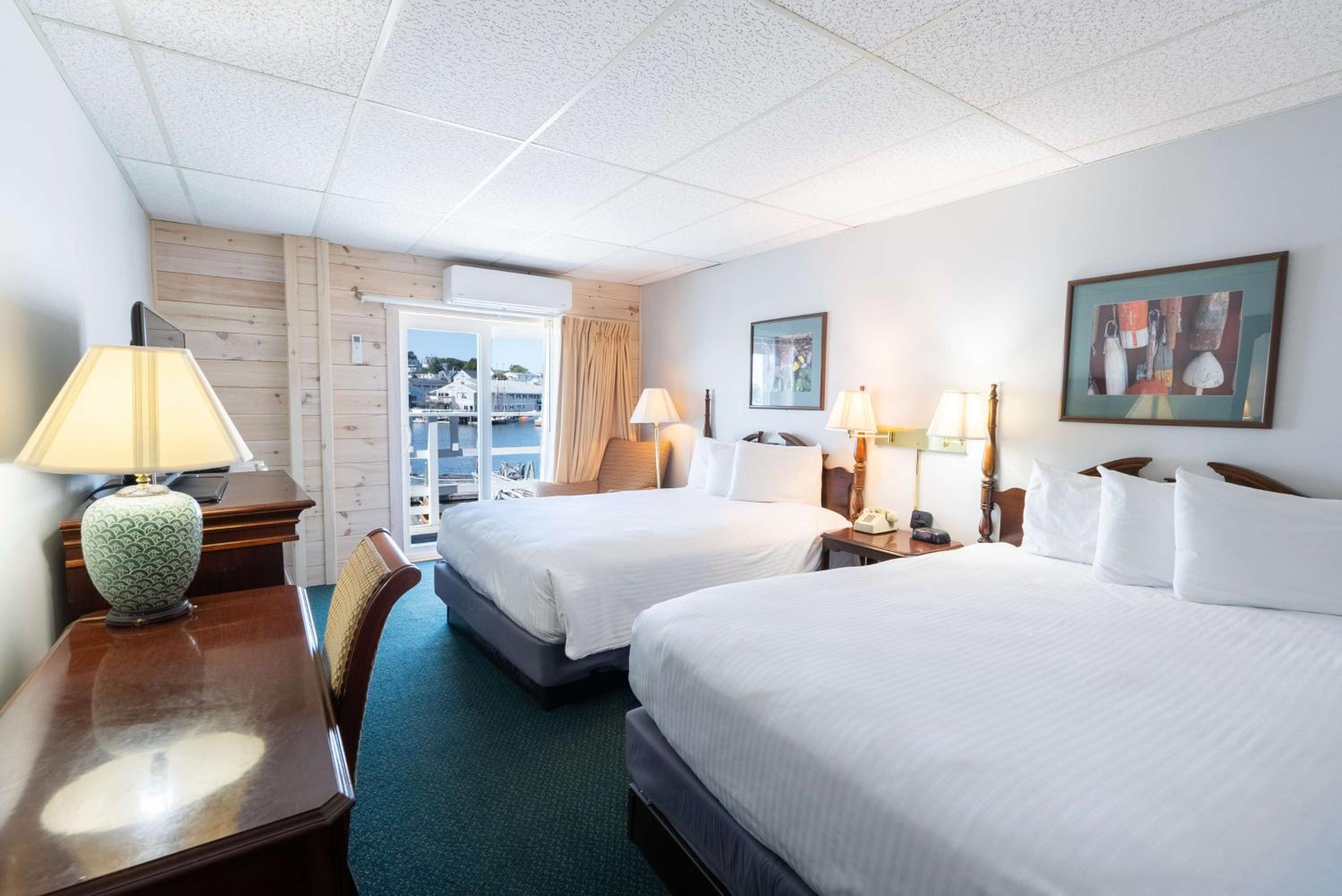 Two Queen Superior Full Harbor View 2nd Floor