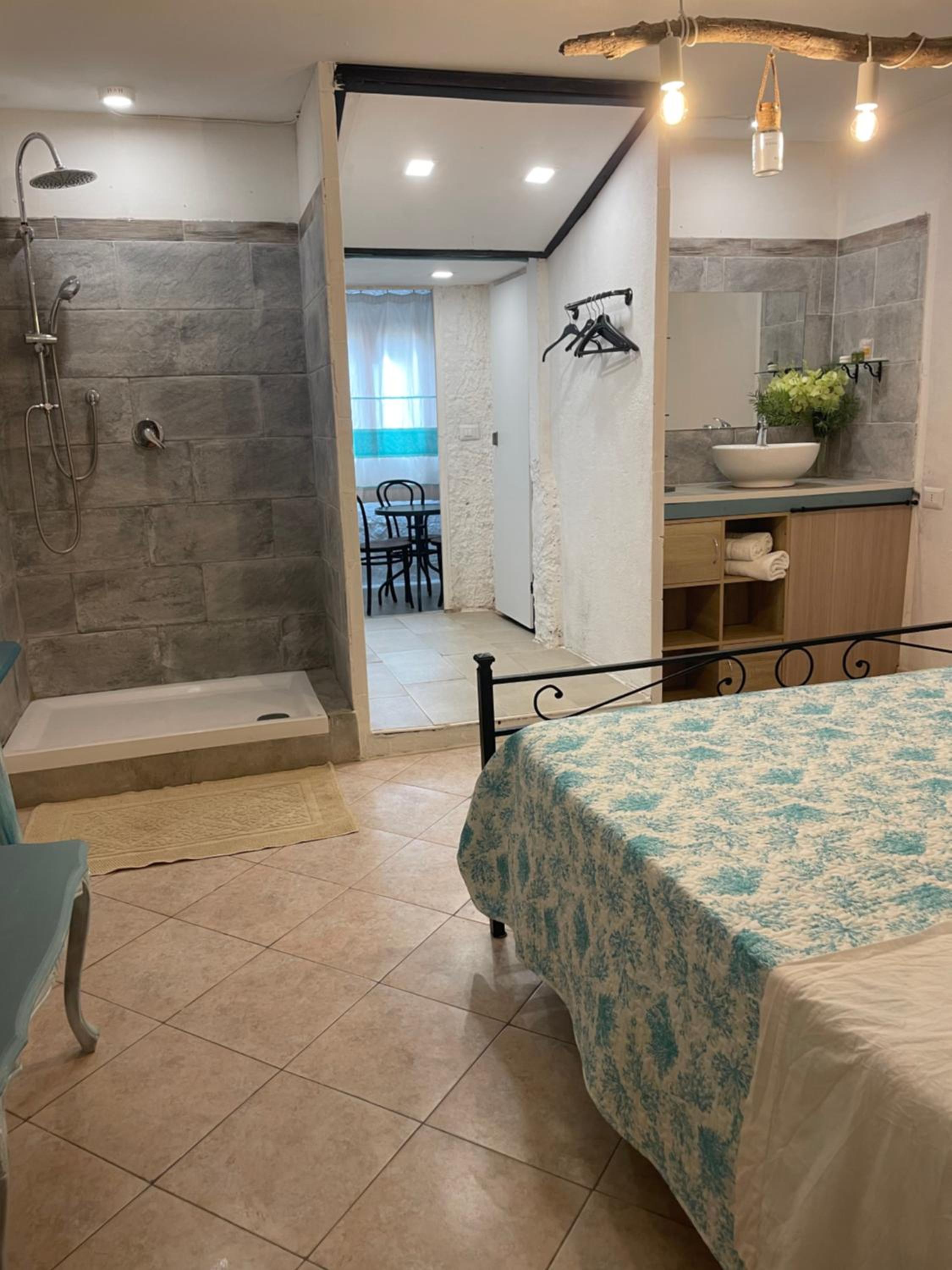 Superior Suite - Photo 2