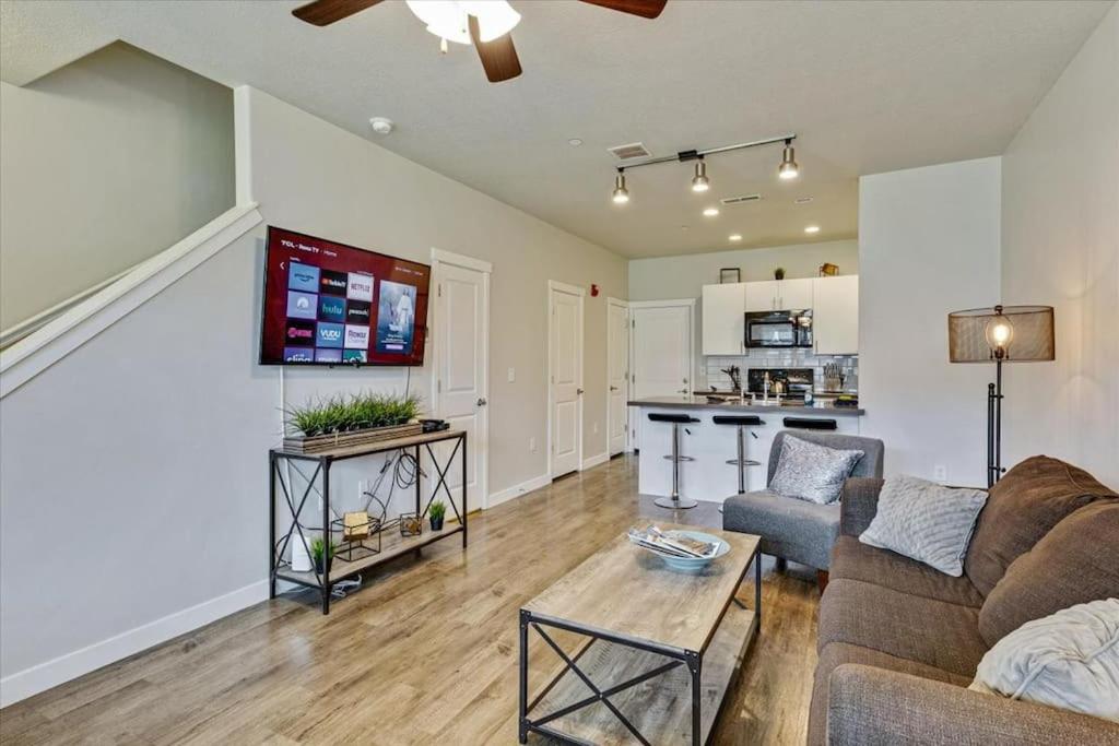 One-Bedroom House photo 3