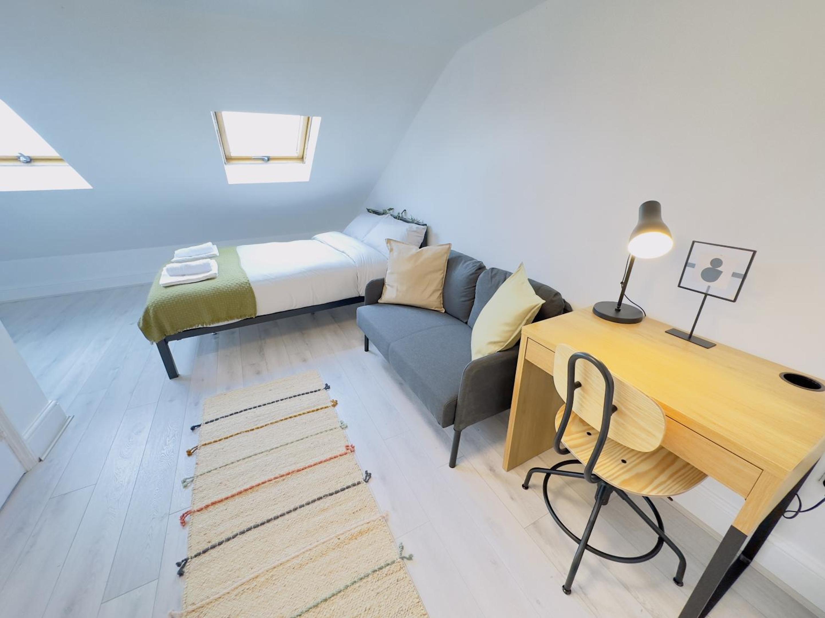 Double Room with Private Bathroom photo 2