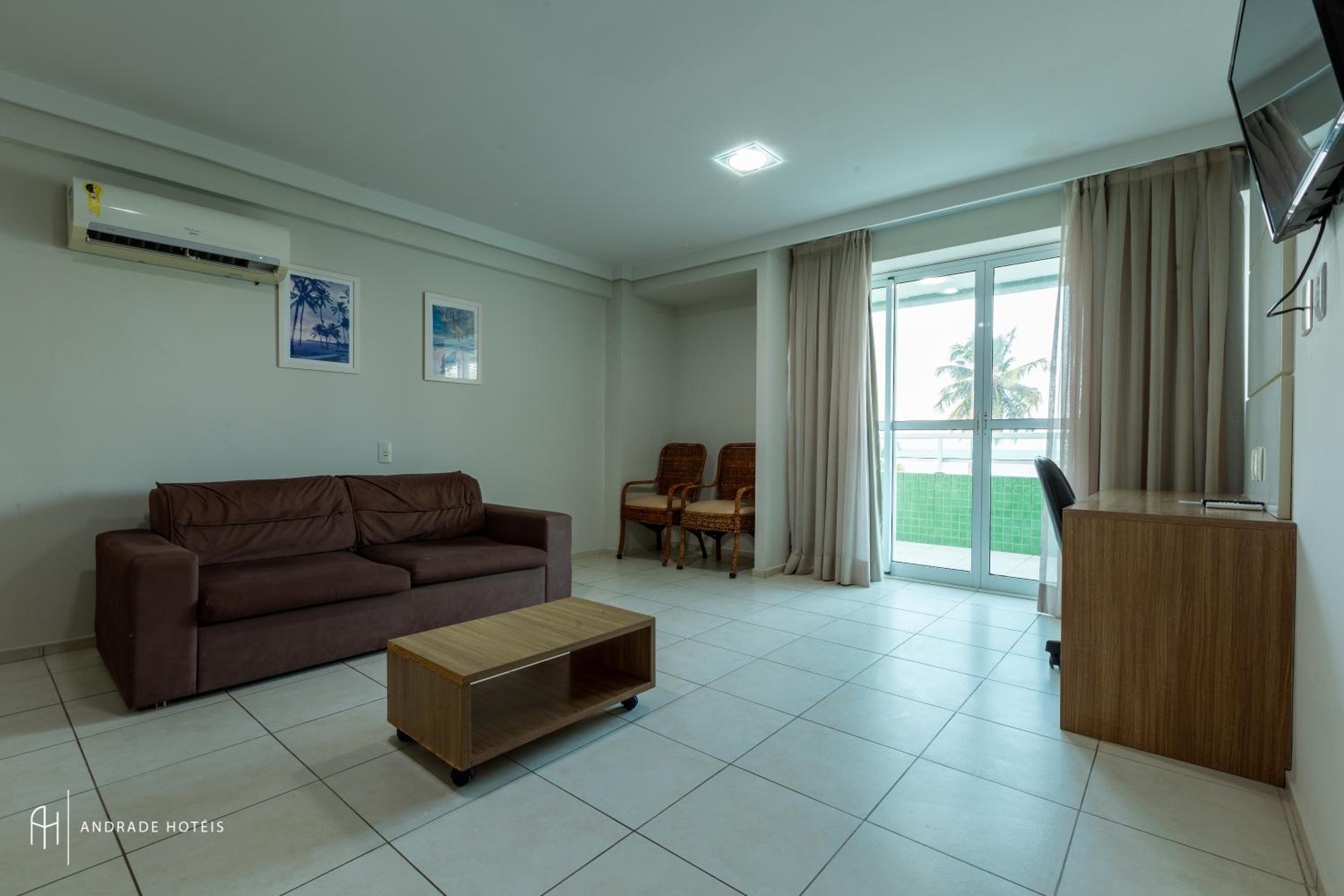 Suite - Photo 9