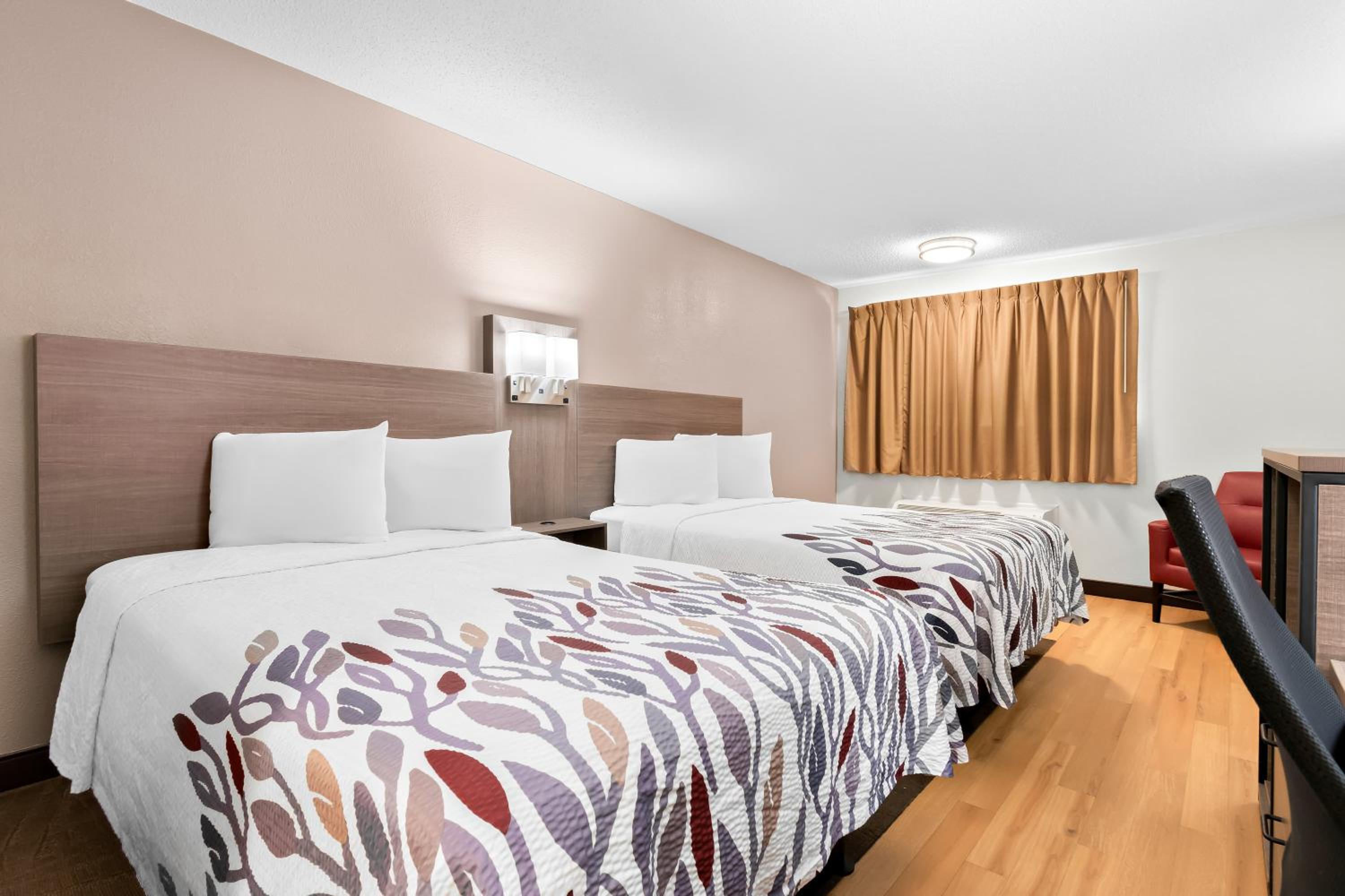 Deluxe Room with Two Double Beds Second Floor Smoke Free - Photo 1
