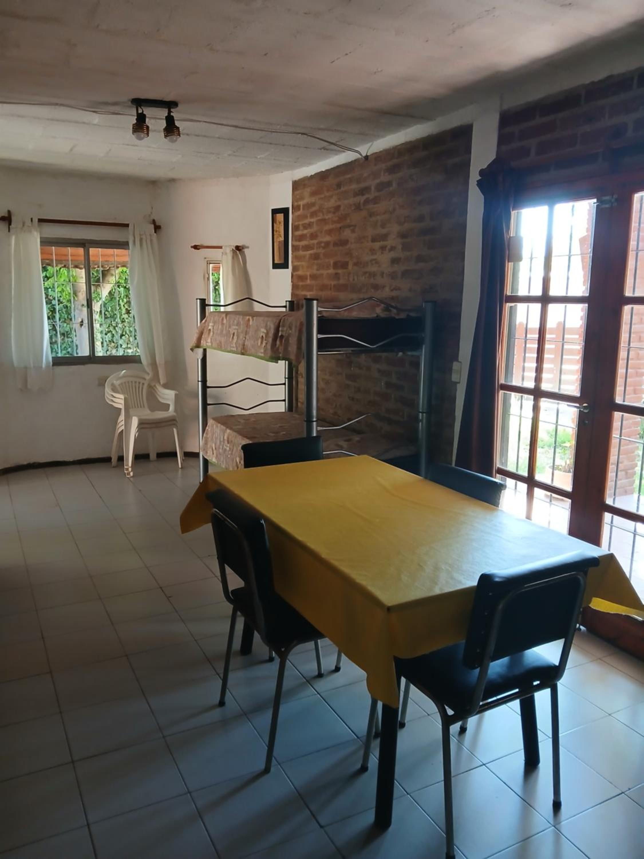 One-Bedroom House photo 1