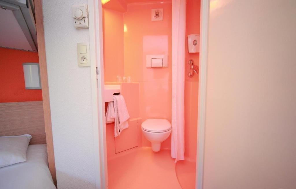 Triple Room (1 Double Bed + 1 Bunk Bed) photo 3