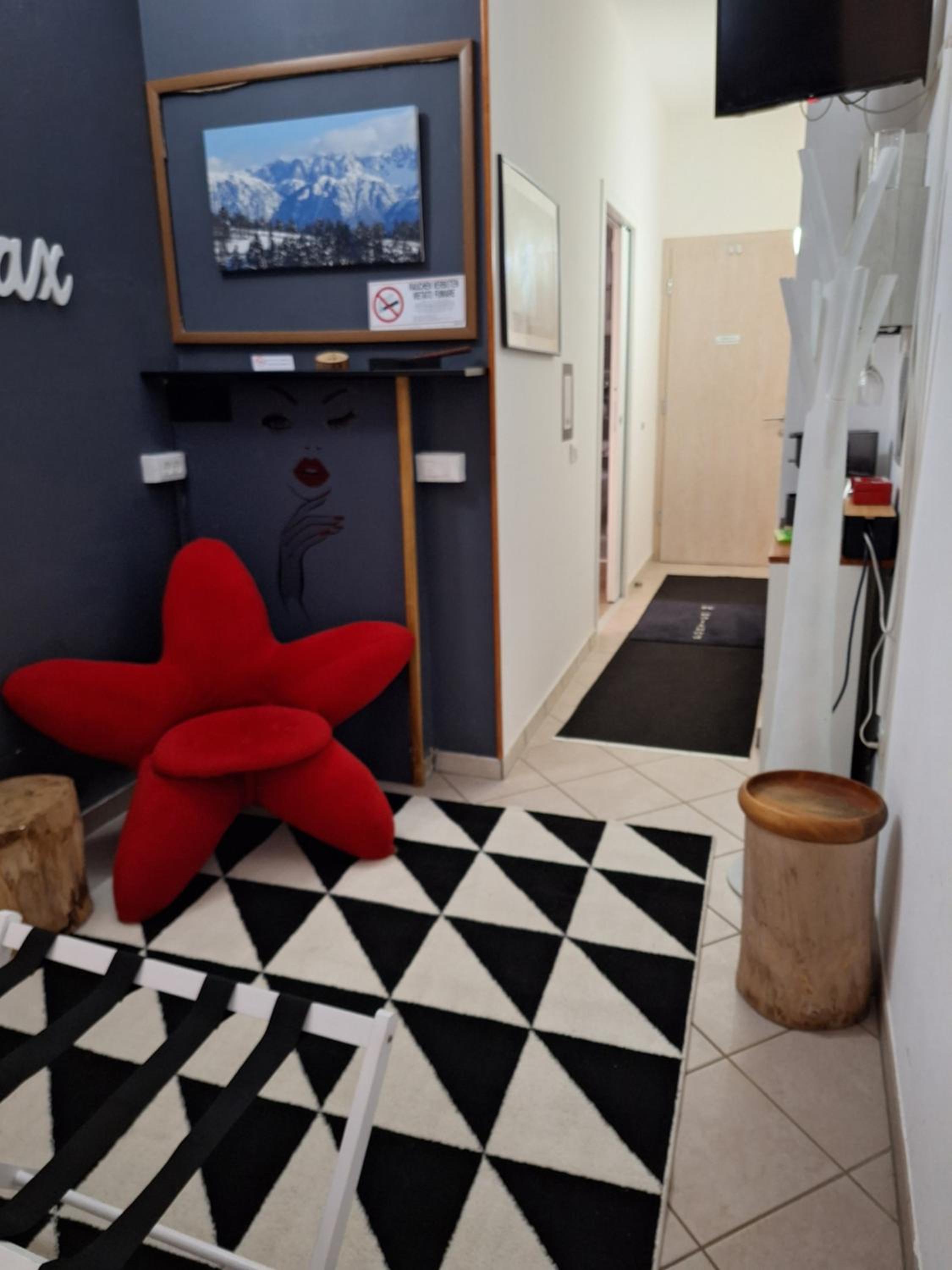 Double Room - Photo 29