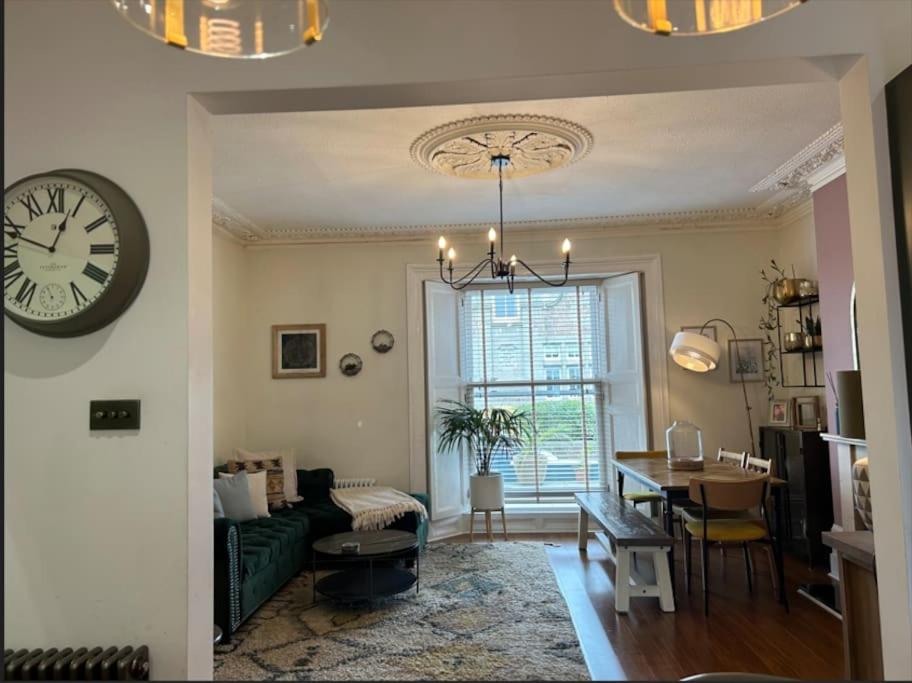 Apartment photo 1