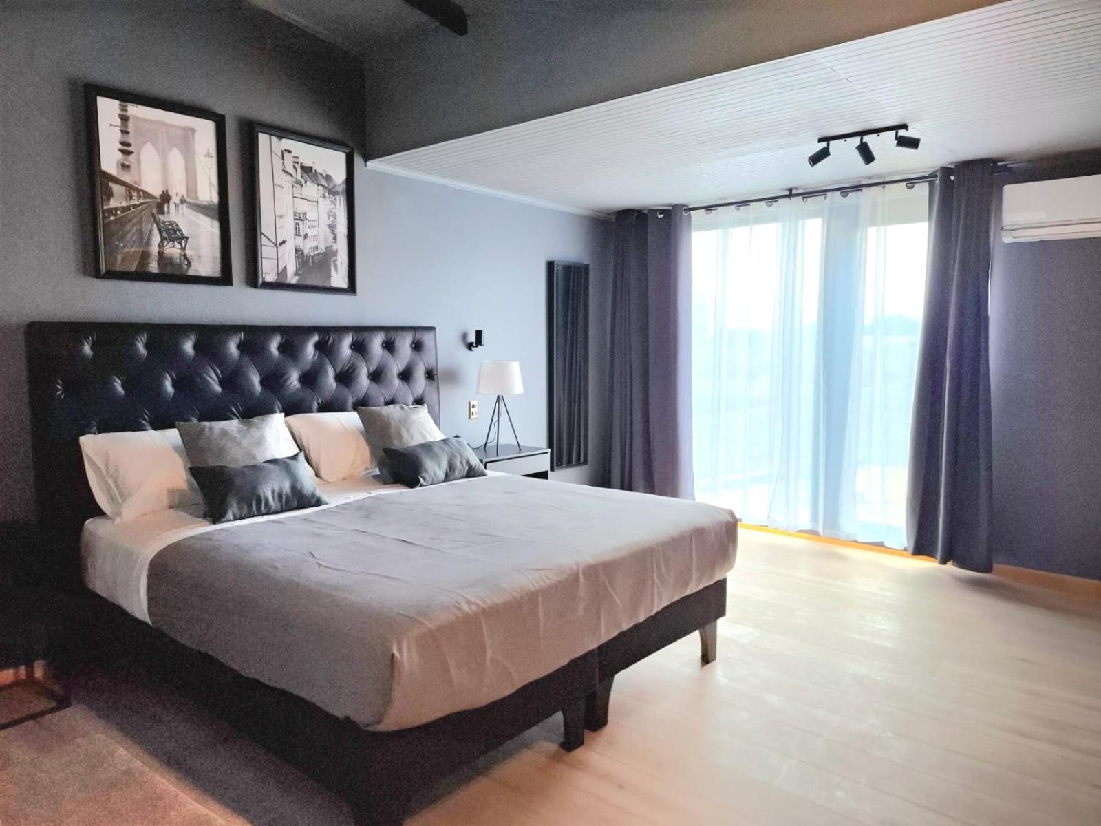 Deluxe Queen Room photo 1