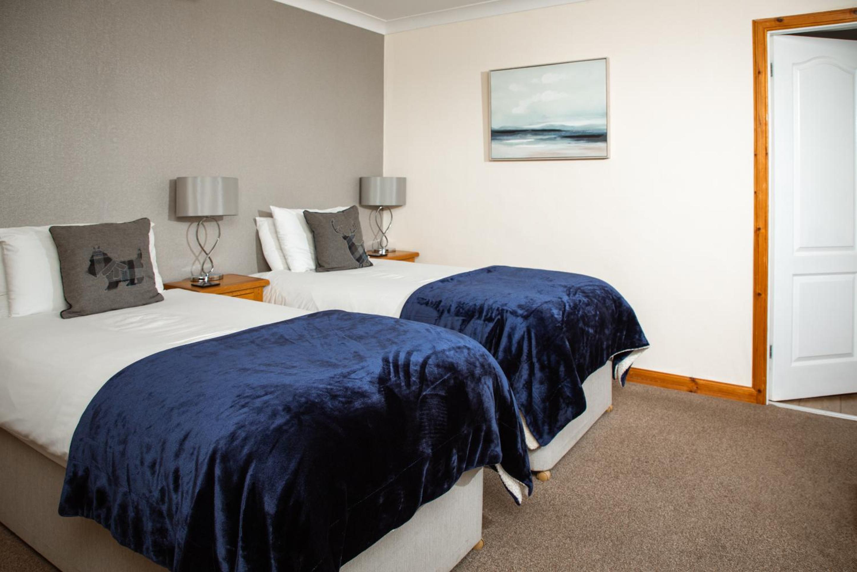 Twin Room with Private Bathroom