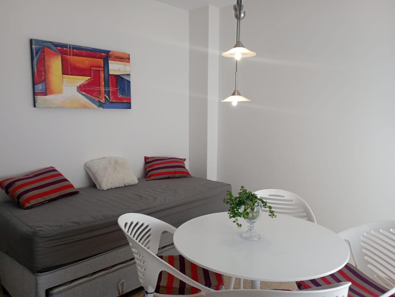 One-Bedroom Apartment photo 3