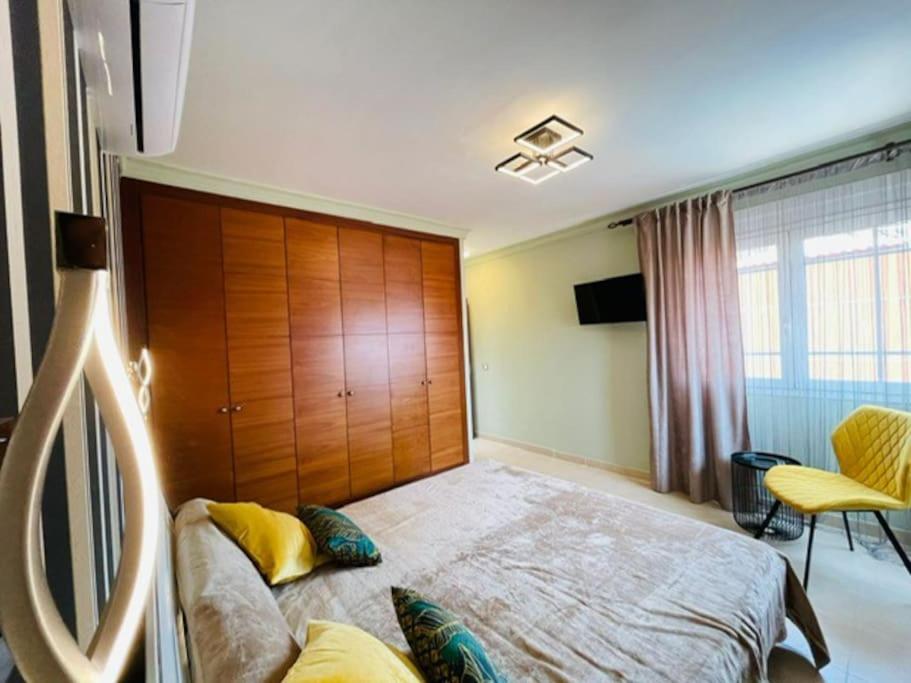 Casa de cuatro habitaciones