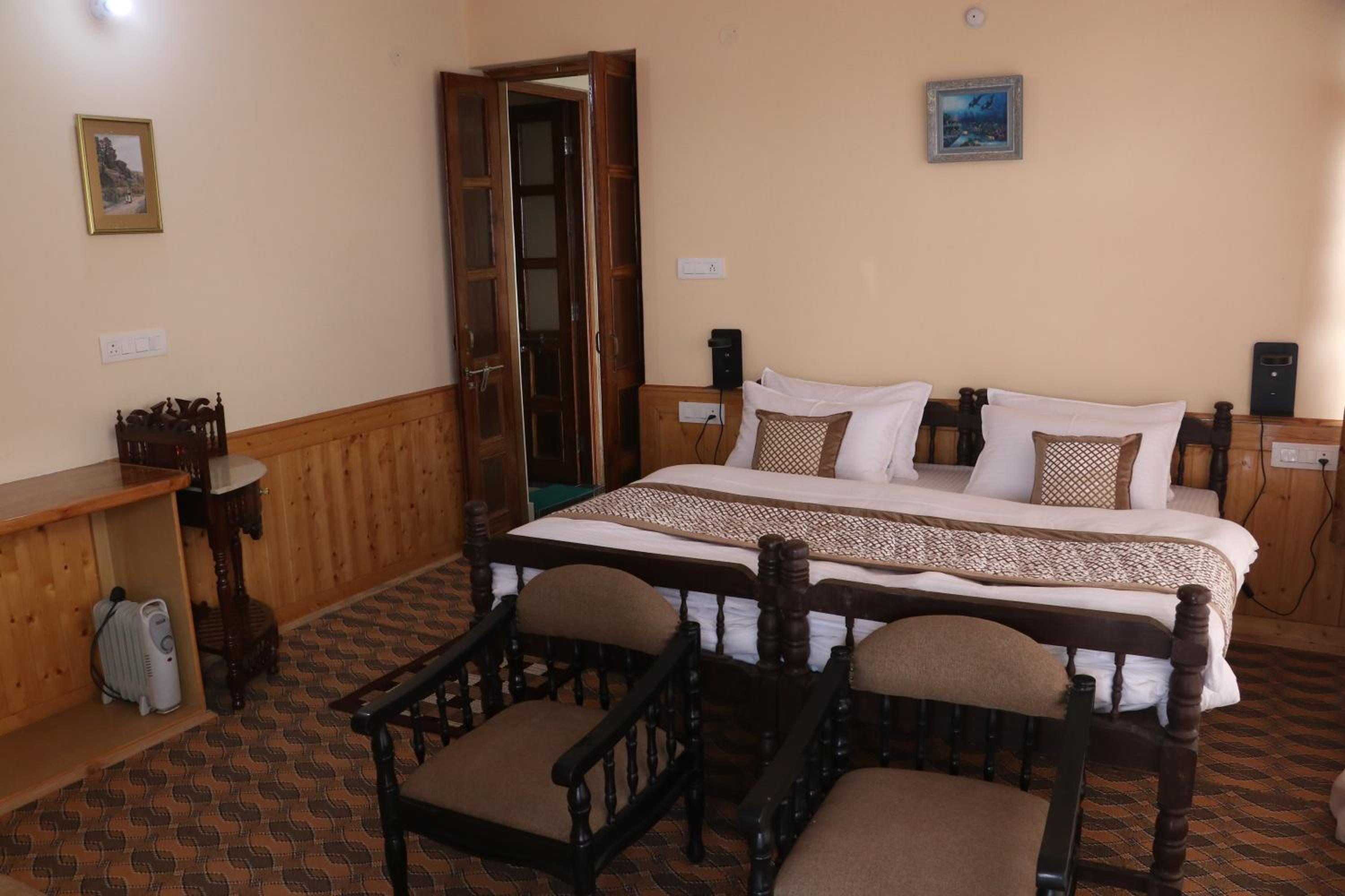 Deluxe Double Room with Balcony