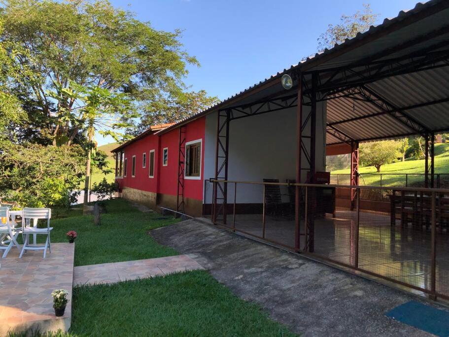 Three-Bedroom House photo 2