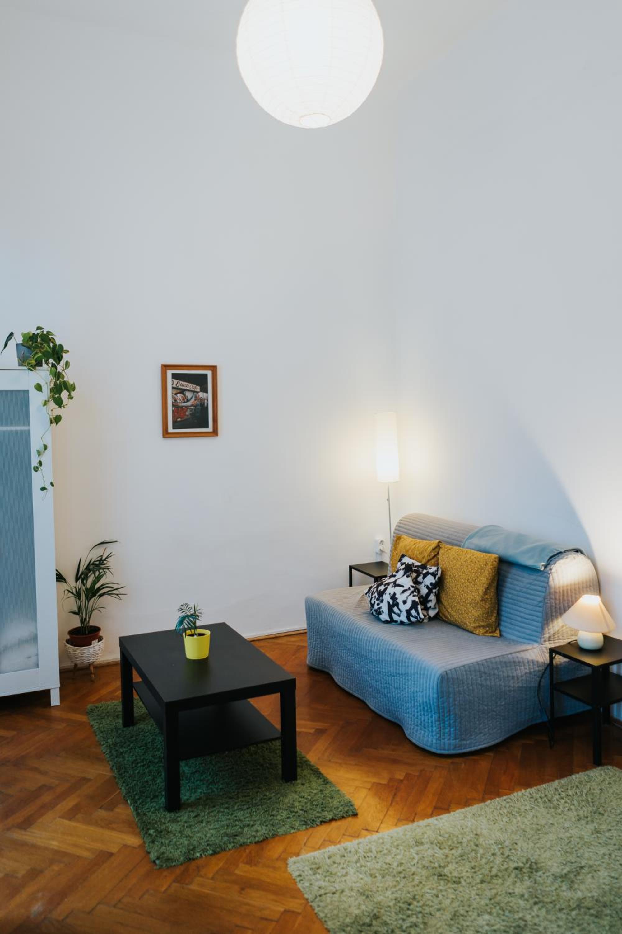 Apartment photo 1