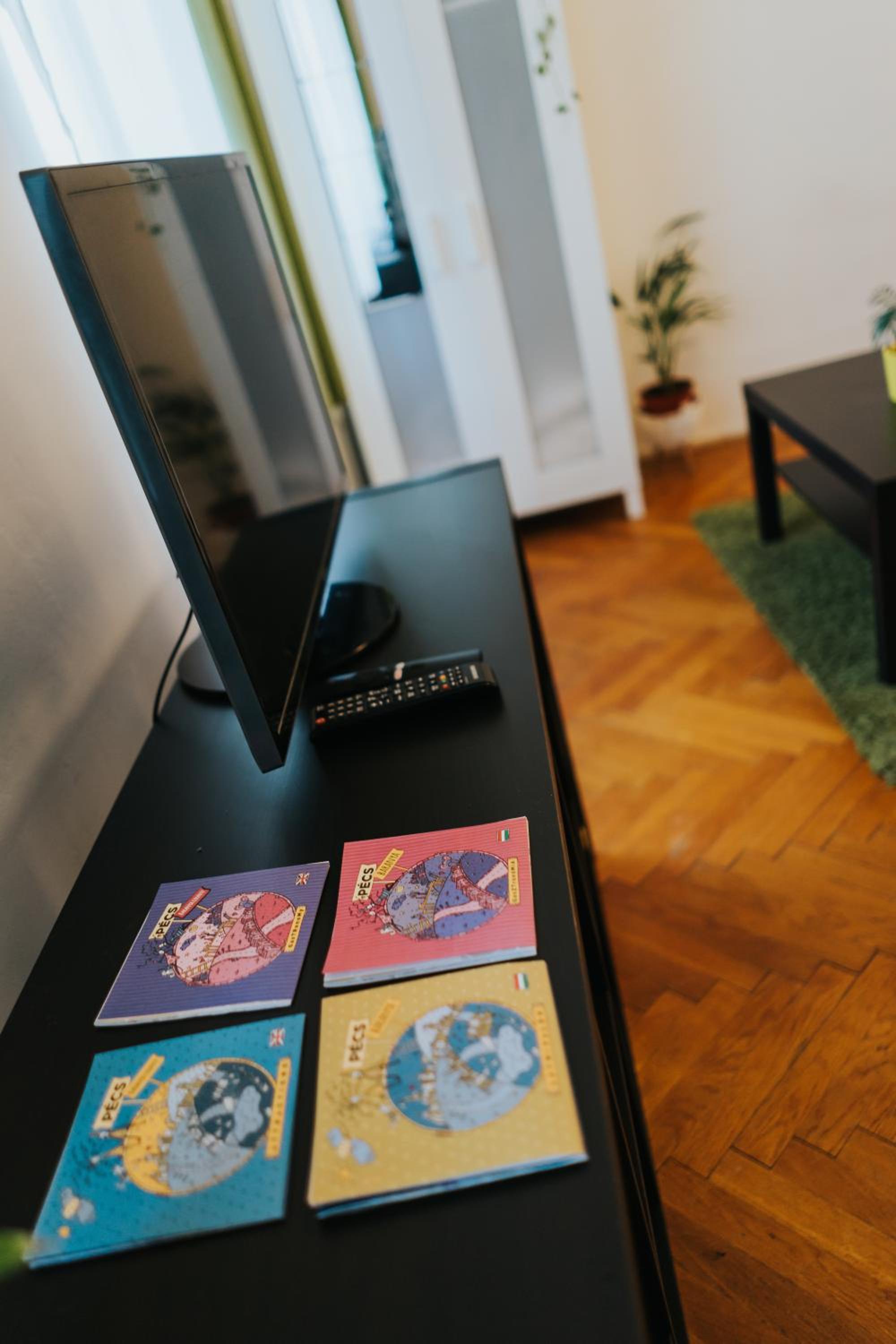 Apartment photo 2