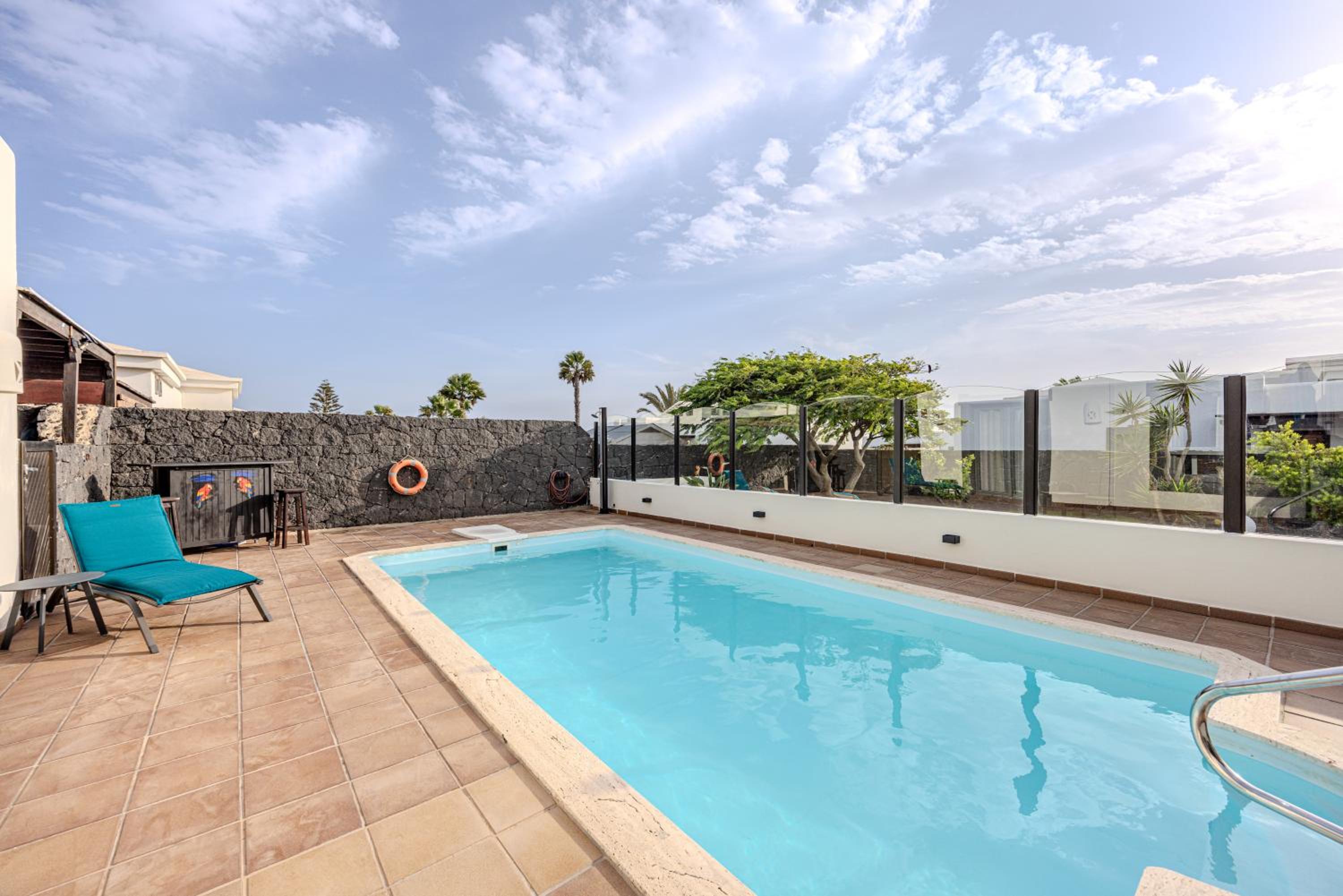 Three-Bedroom Villa photo 2
