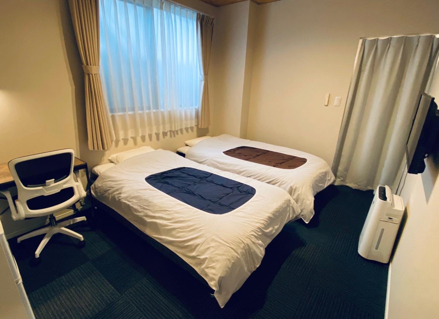 Twin Room with Bathroom