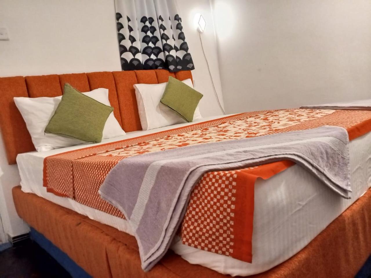 Budget Double Room photo 3