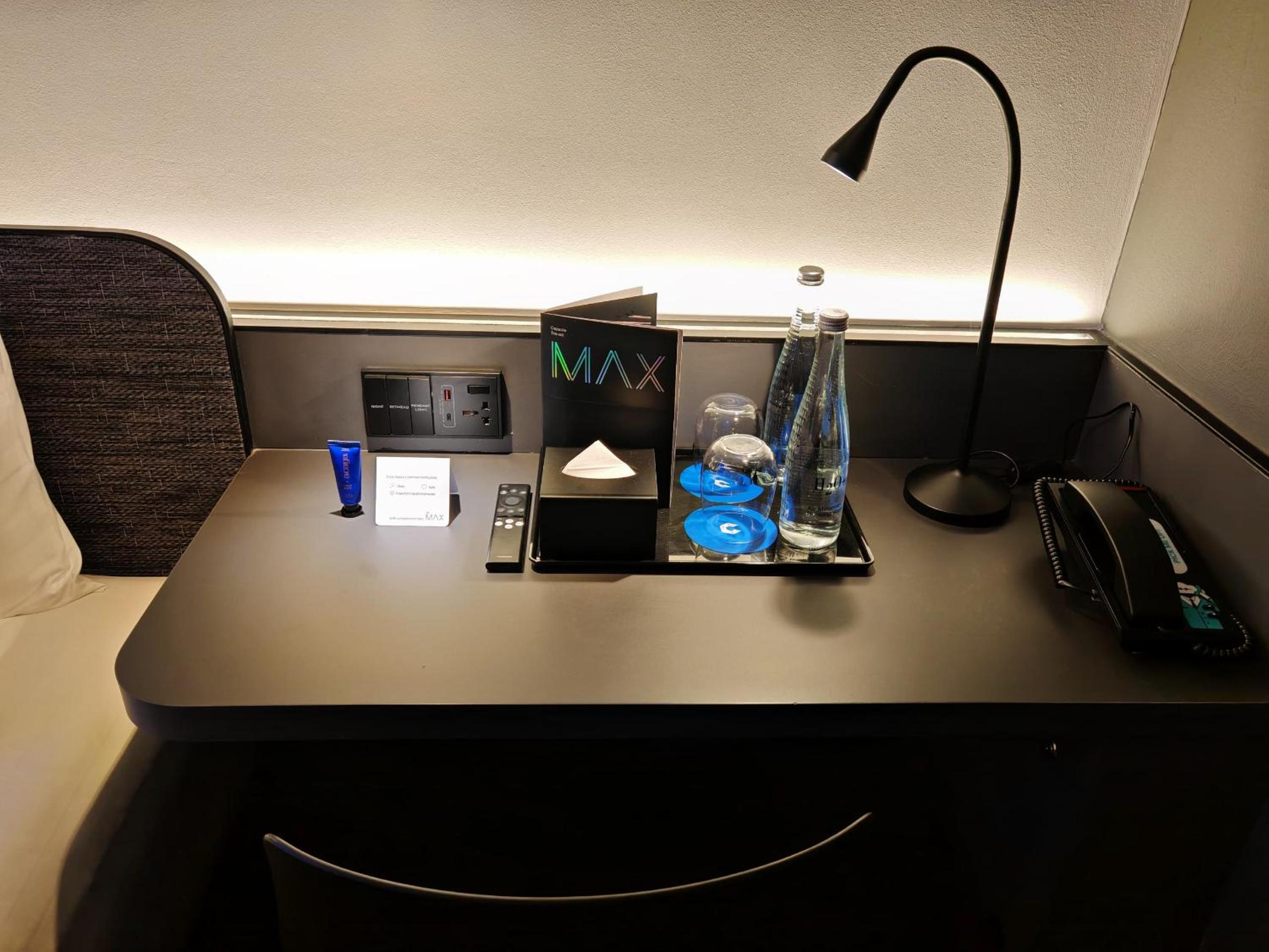 Deluxe Twin Room - MAX 12 Hours Stay - Photo 6