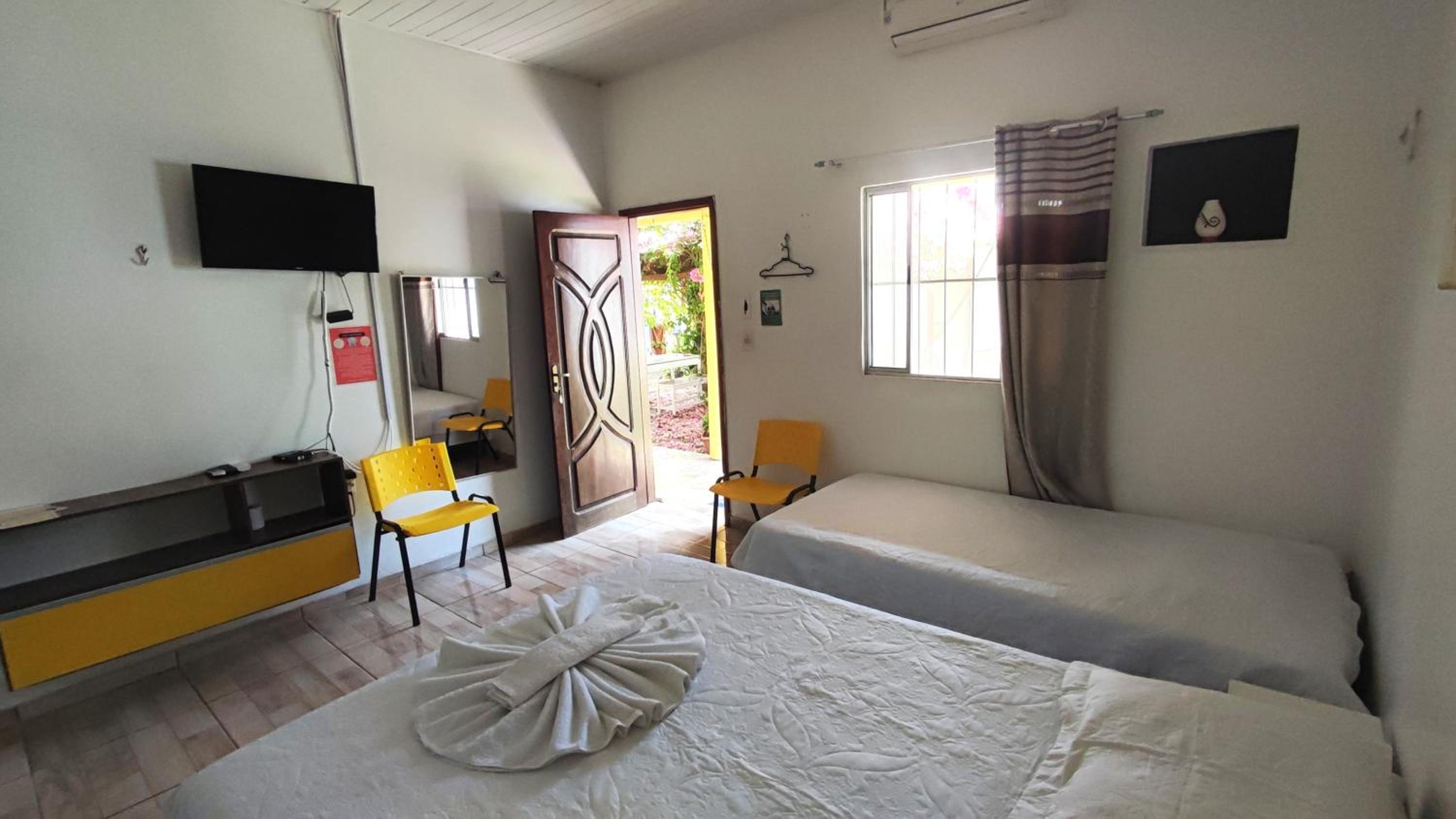 Suite - Photo 3