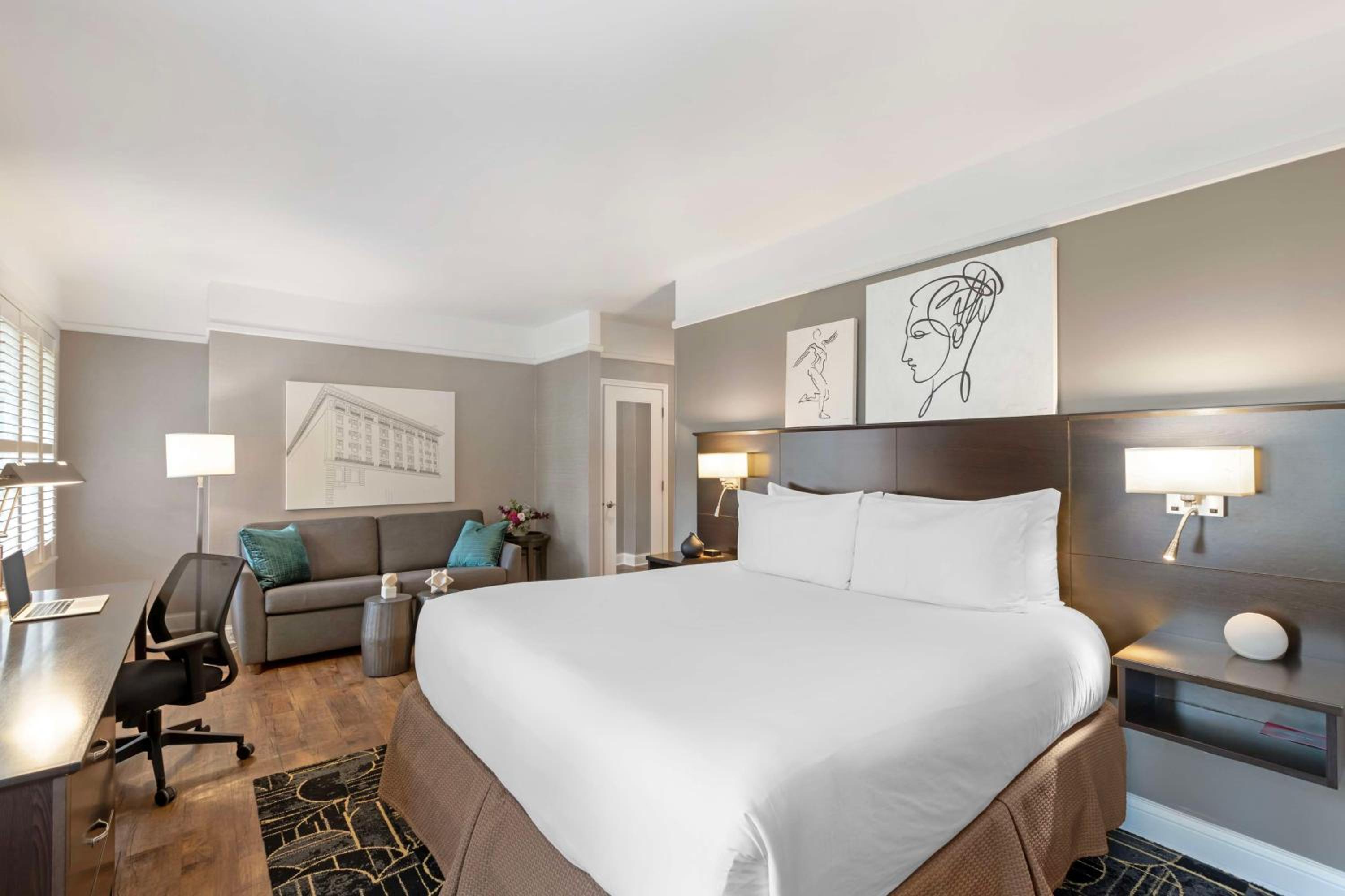 King Room with Jacuzzi - Photo 4