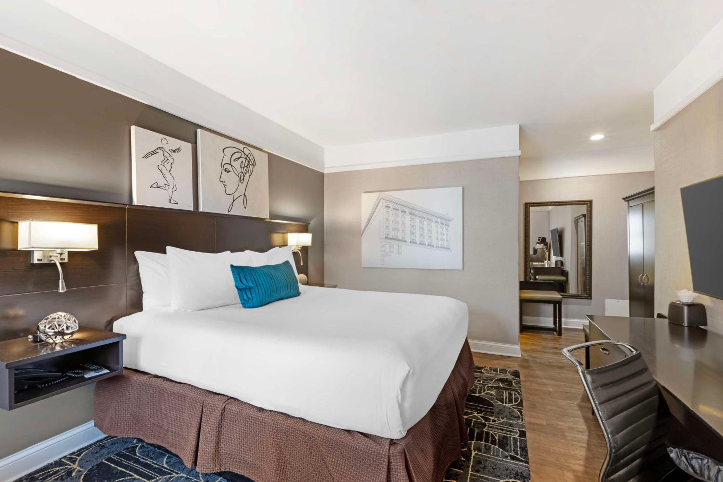 Standard King Room - Photo 2