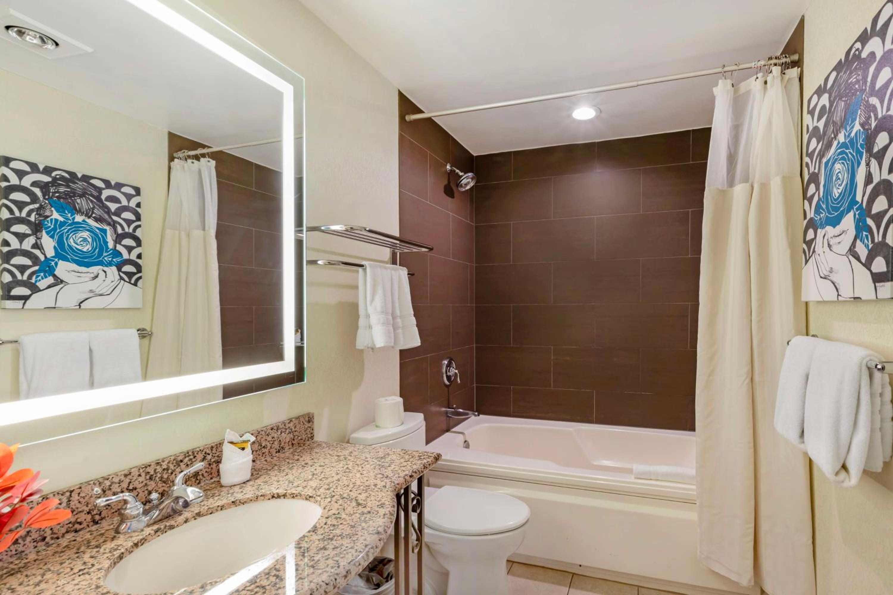 King Room with Jacuzzi - Photo 5