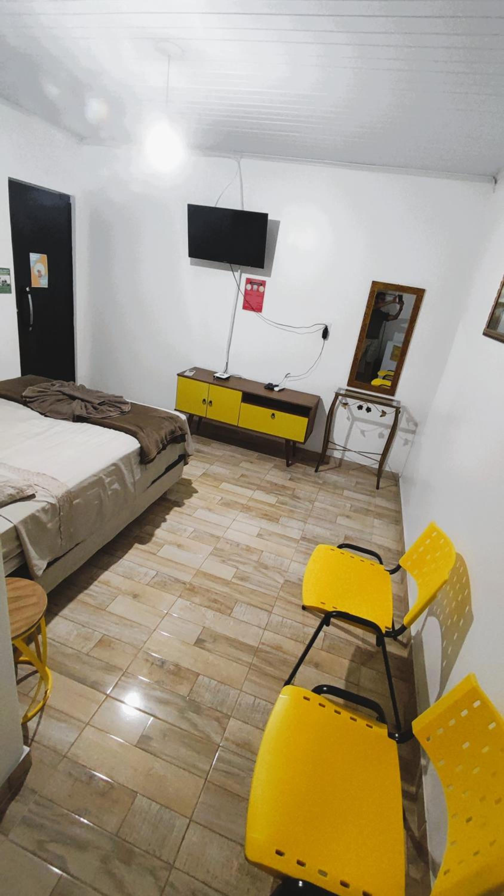Standard Double Room - Photo 5