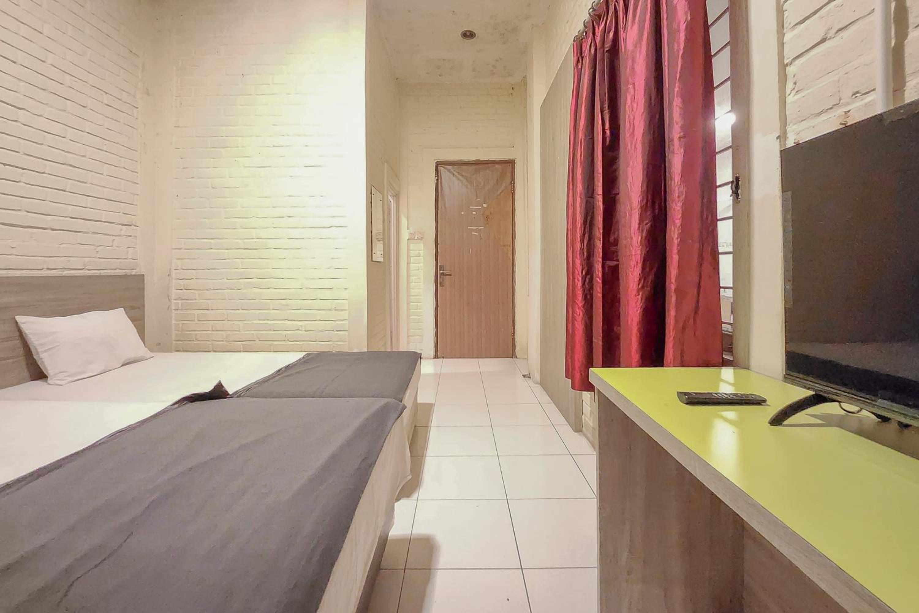 Standard Double Room photo 3
