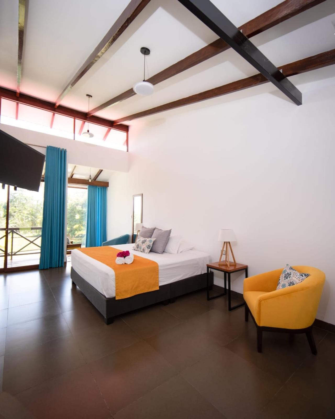 Deluxe Bungalow photo 1